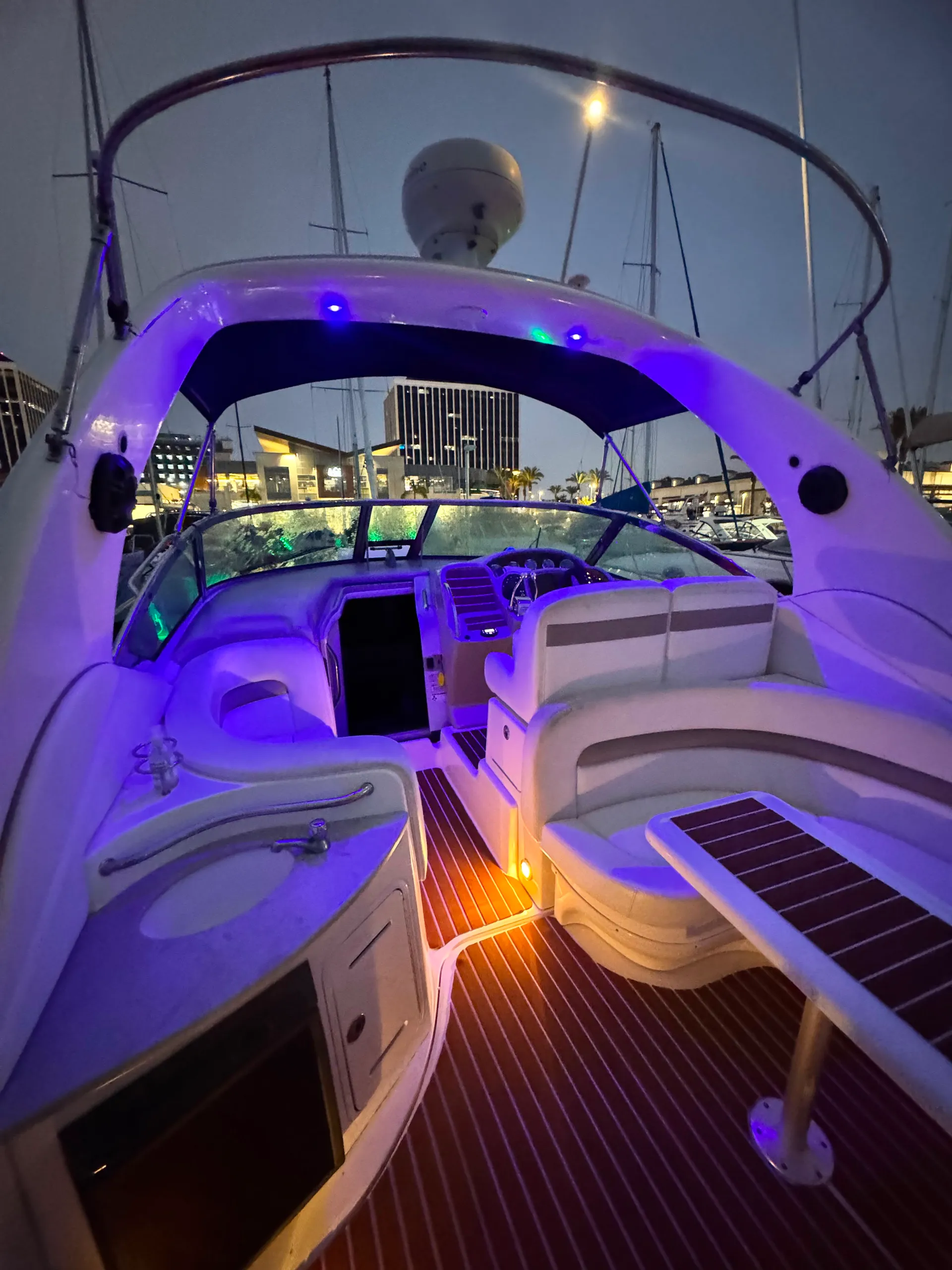 Sea Ray Boats 320 Sea Ray in Marina del Rey, CA — photo 9