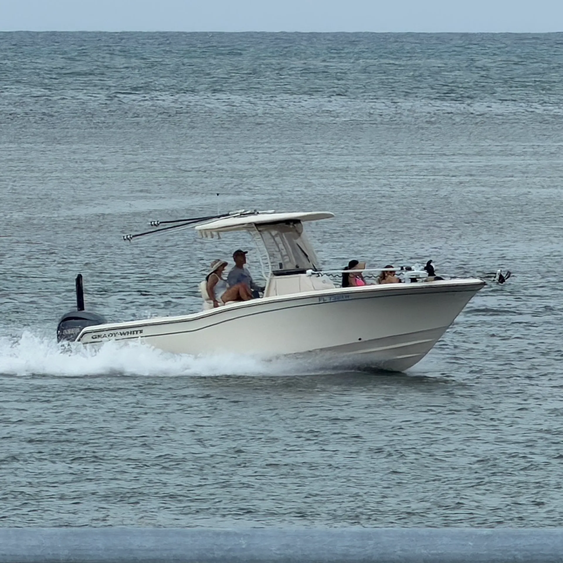 Explore Islamorada Aboard a 25' Grady White – Fish, Swim &amp; Relax