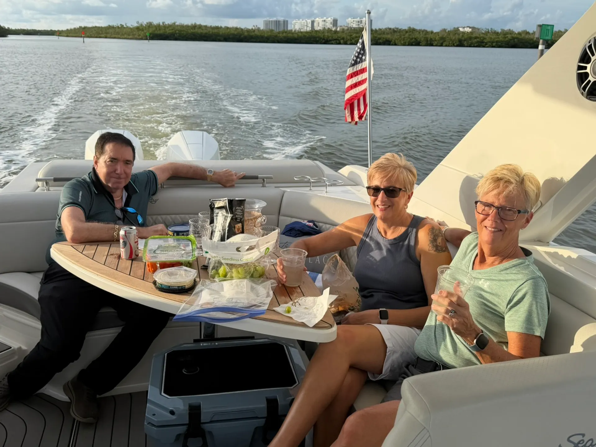 2023 Sea Ray SLX 310 | Luxury Naples Charter