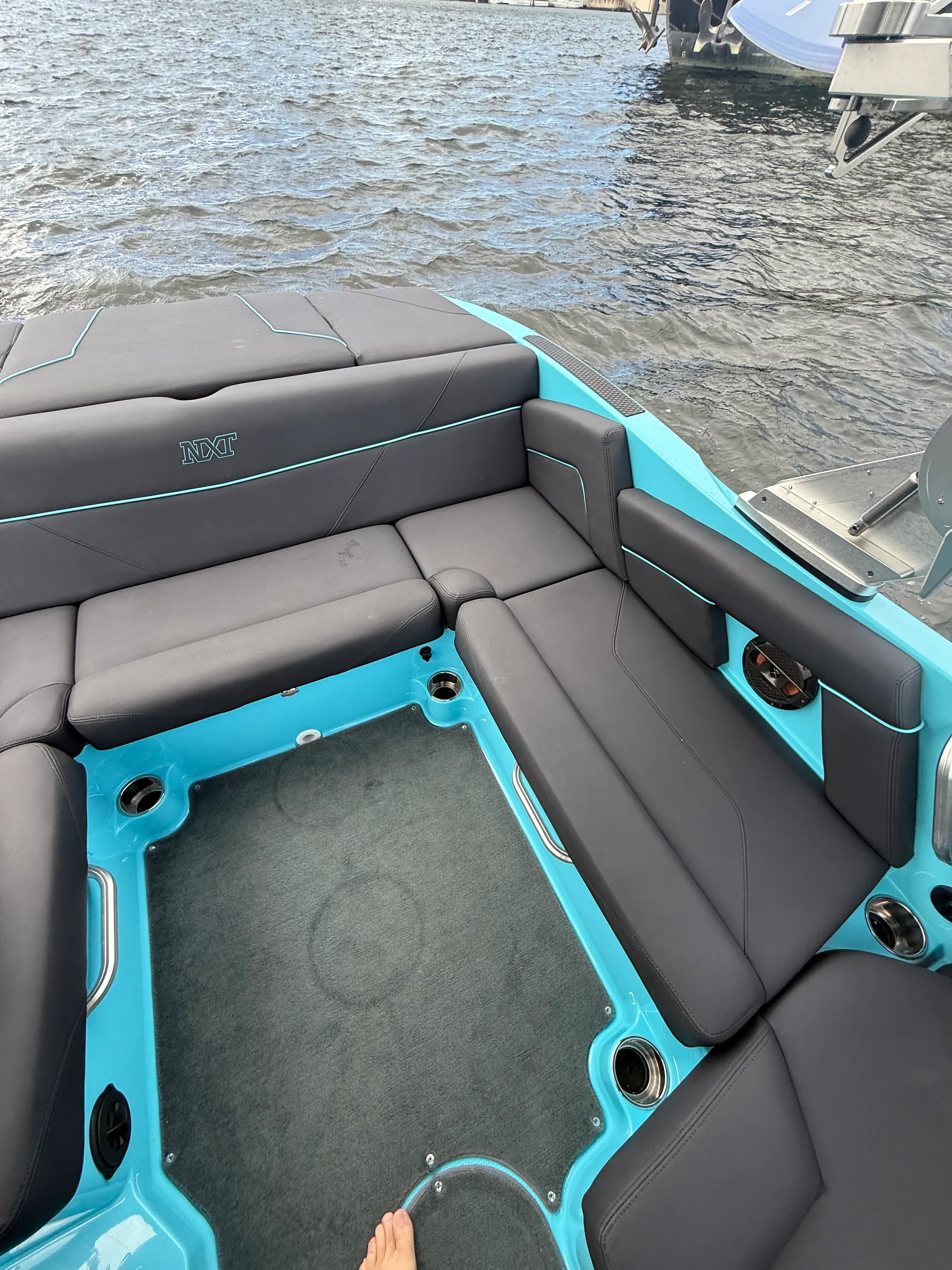 2020 MasterCraft NXT20 | Experience Seattle from the Water
