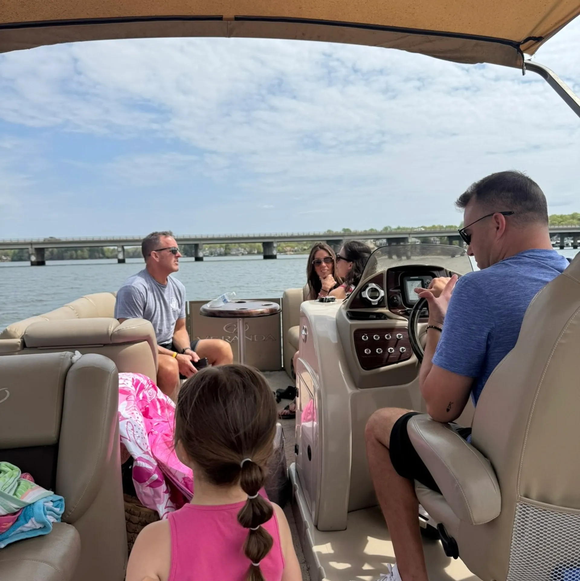 22 FT Veranda Tri-Toon - Lake Wylie, SC (across from Papa Docs)
