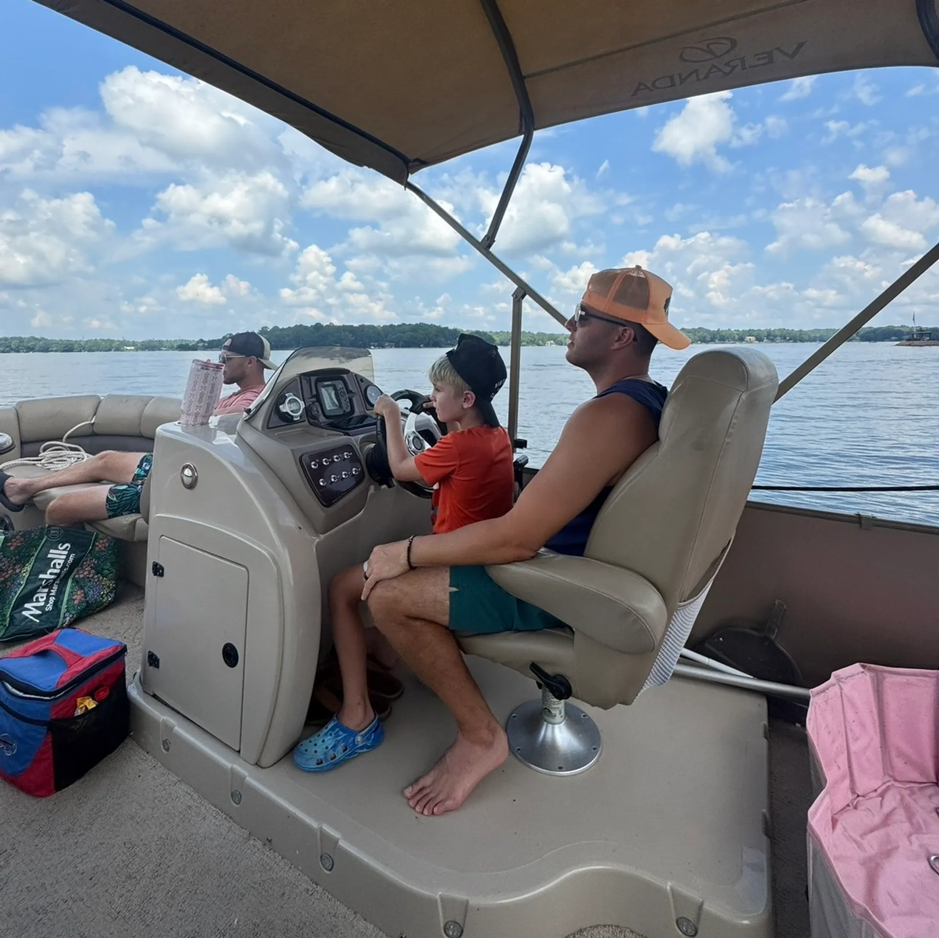 22 FT Veranda Tri-Toon - Lake Wylie, SC (across from Papa Docs)