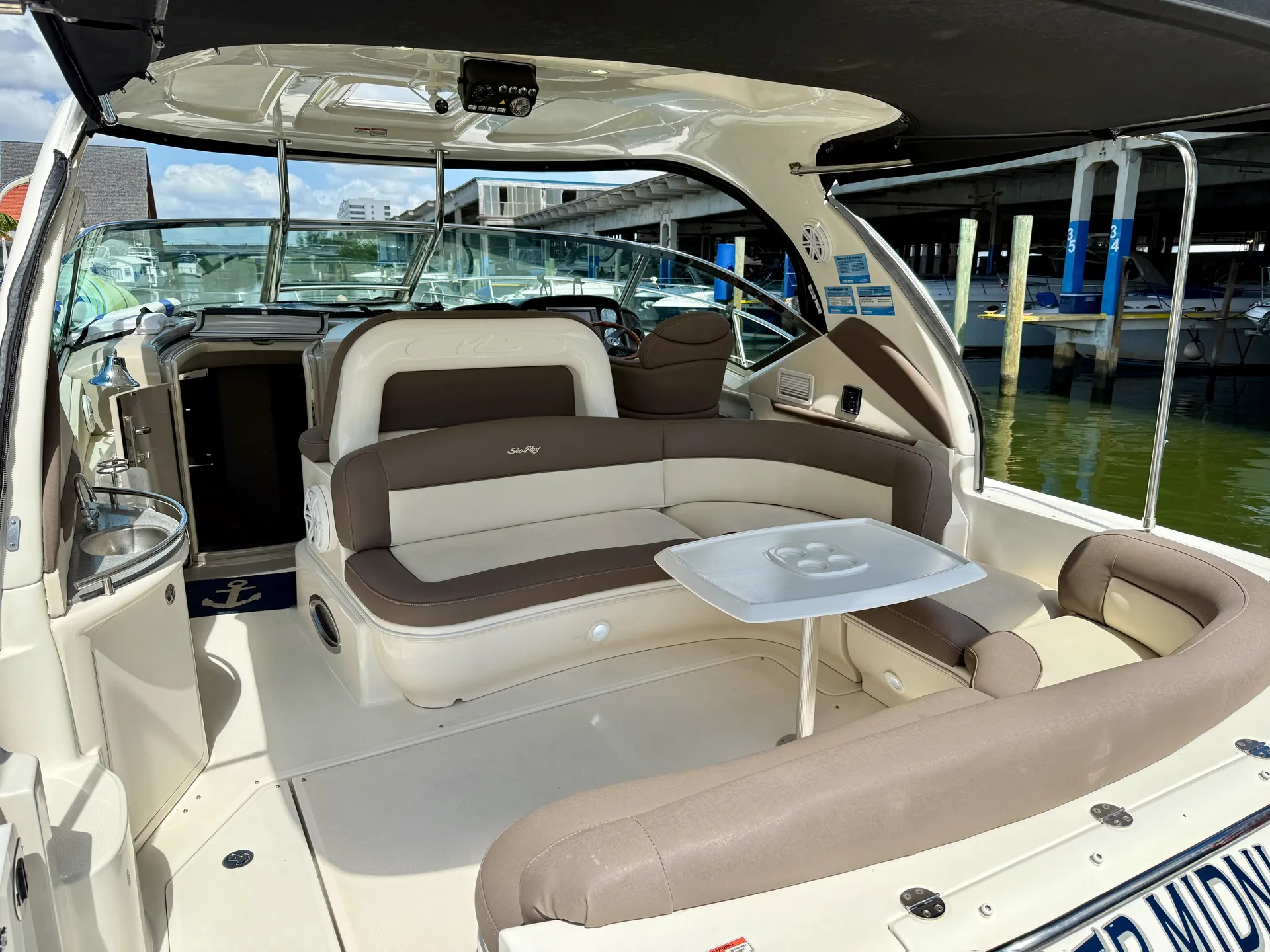 Sea Ray Boats 44 Sundancer in Miami, FL — photo 7