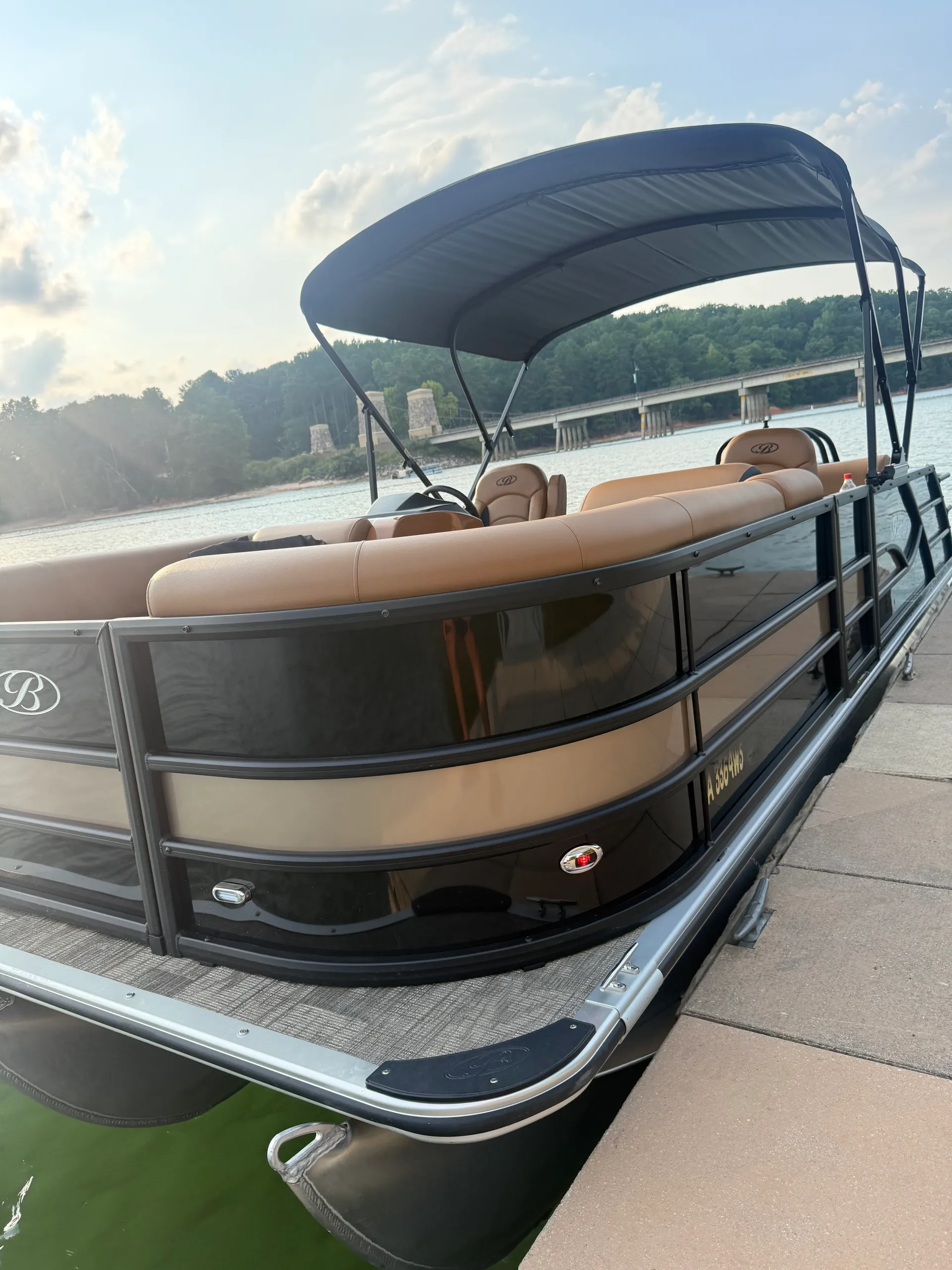 New 2026 Bentley Legacy 22 Swingback Lanier Island parkway ,BUFORD  GA