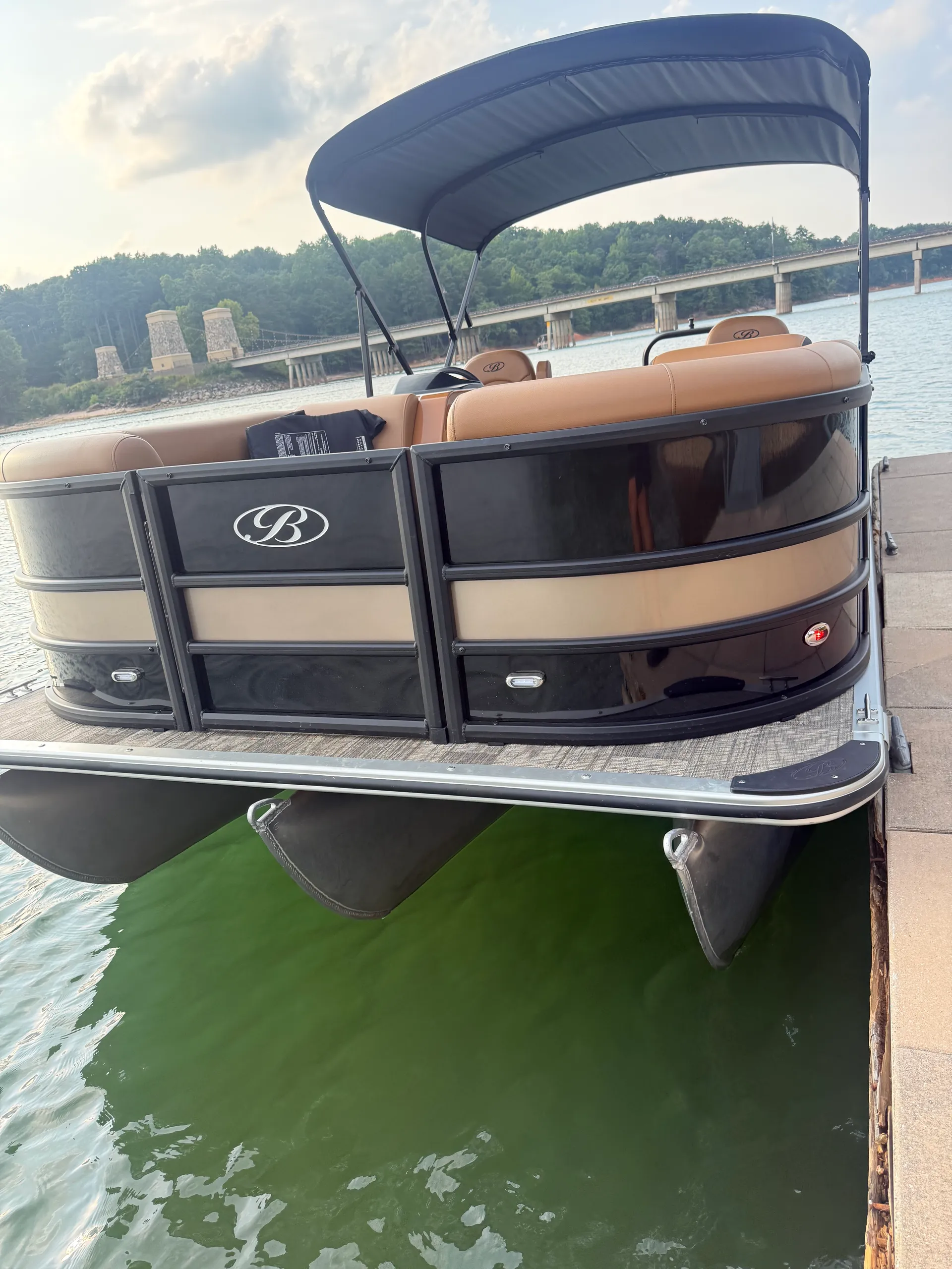 New 2026 Bentley Legacy 22 Swingback Lanier Island parkway ,BUFORD  GA