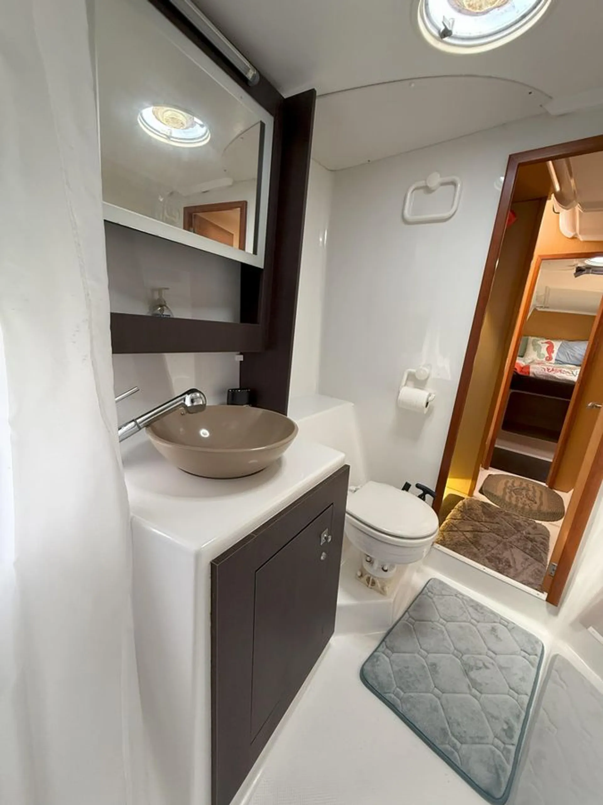 Fountaine Pajot Mahe 36 Evolution  in Gloucester, MA — photo 10