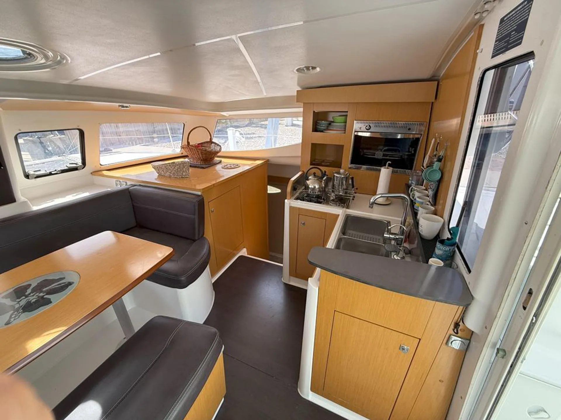 Fountaine Pajot Mahe 36 Evolution  in Gloucester, MA — photo 7