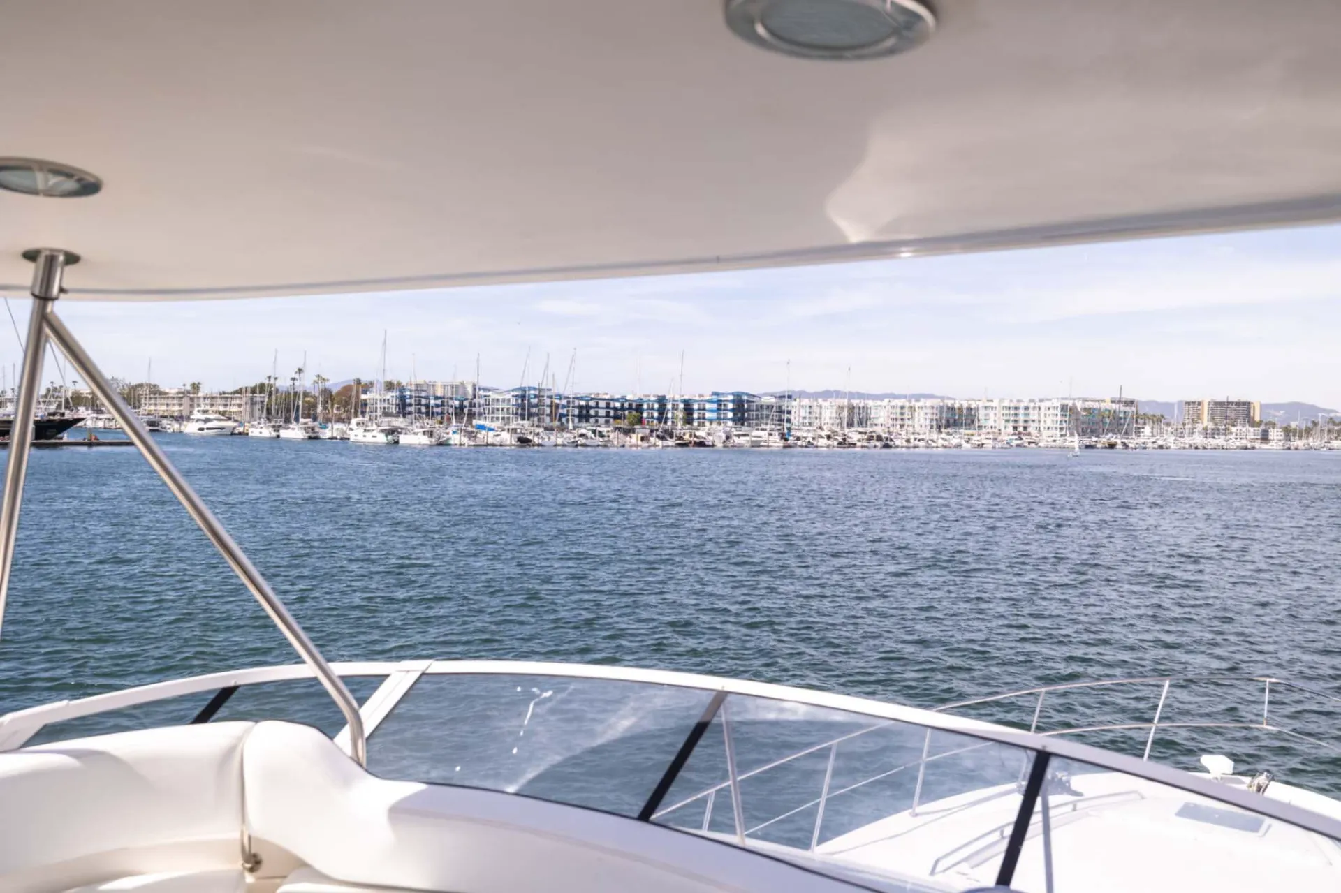 Sea Ray Boats 60' Sundancer in Redondo Beach, CA — photo 8
