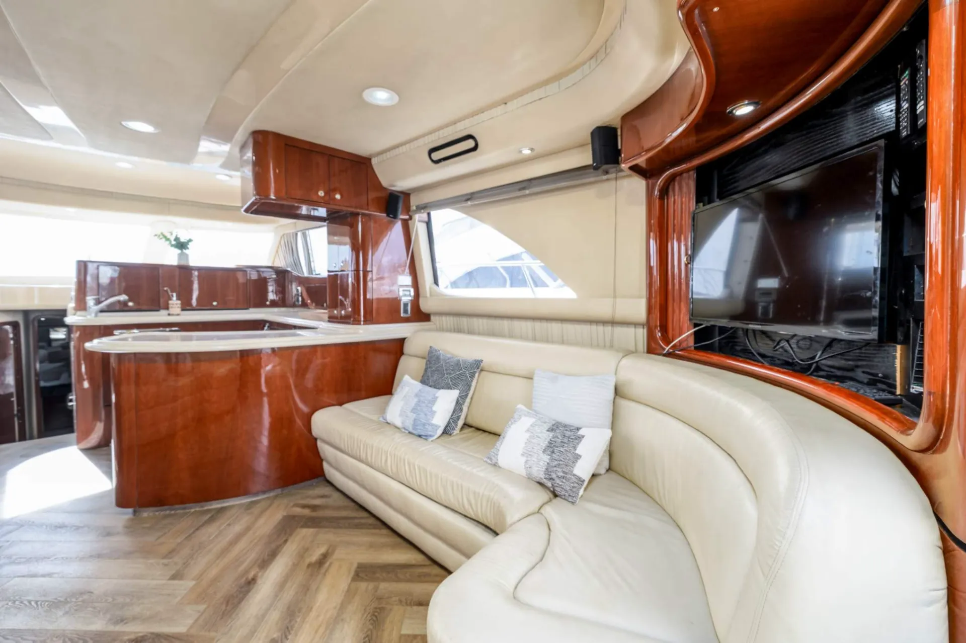 Redondo Beach - 60ft Sea Ray Flybridge Yacht!