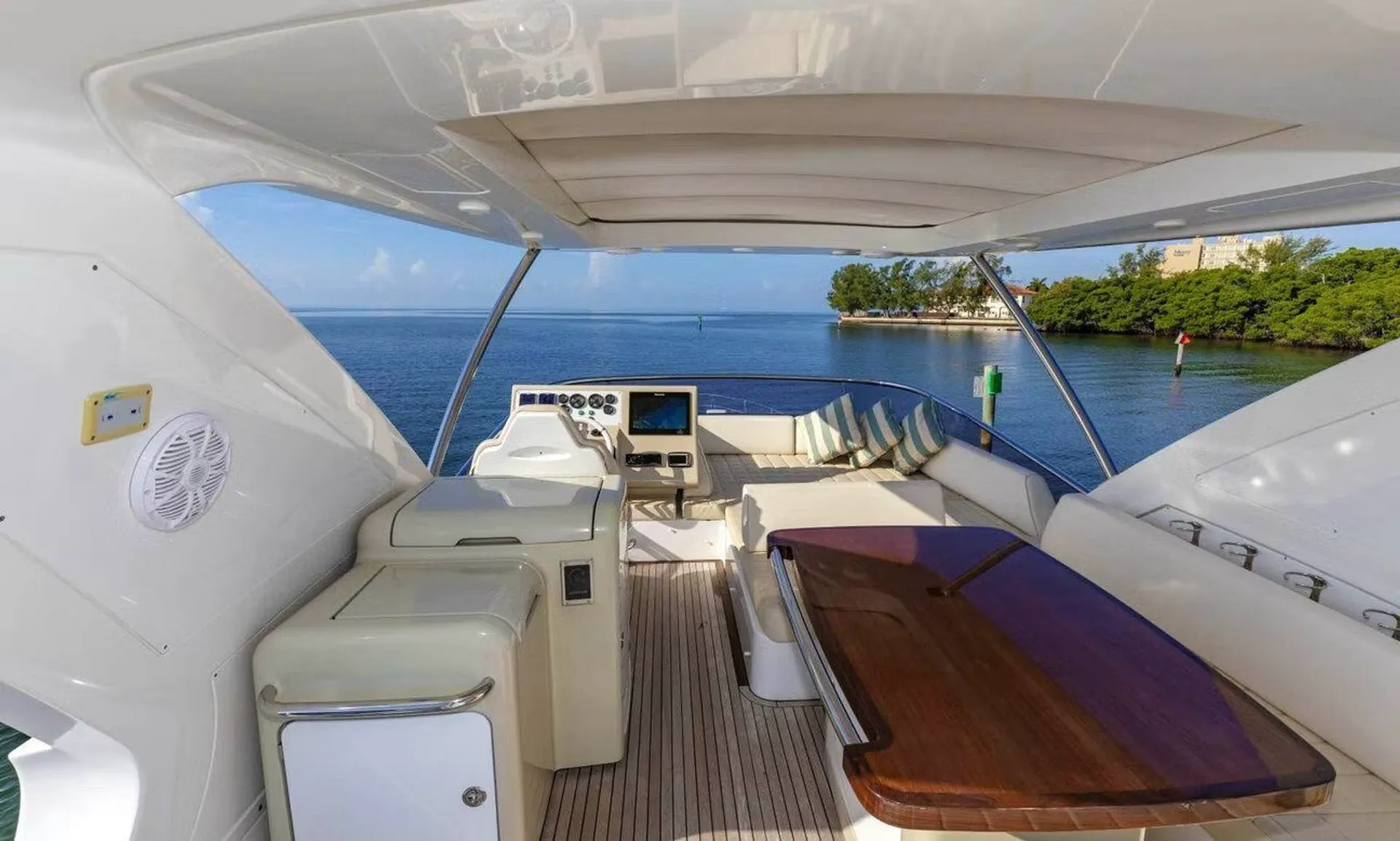 Azimut 64 Flybridge in Huntington Beach, CA — photo 3