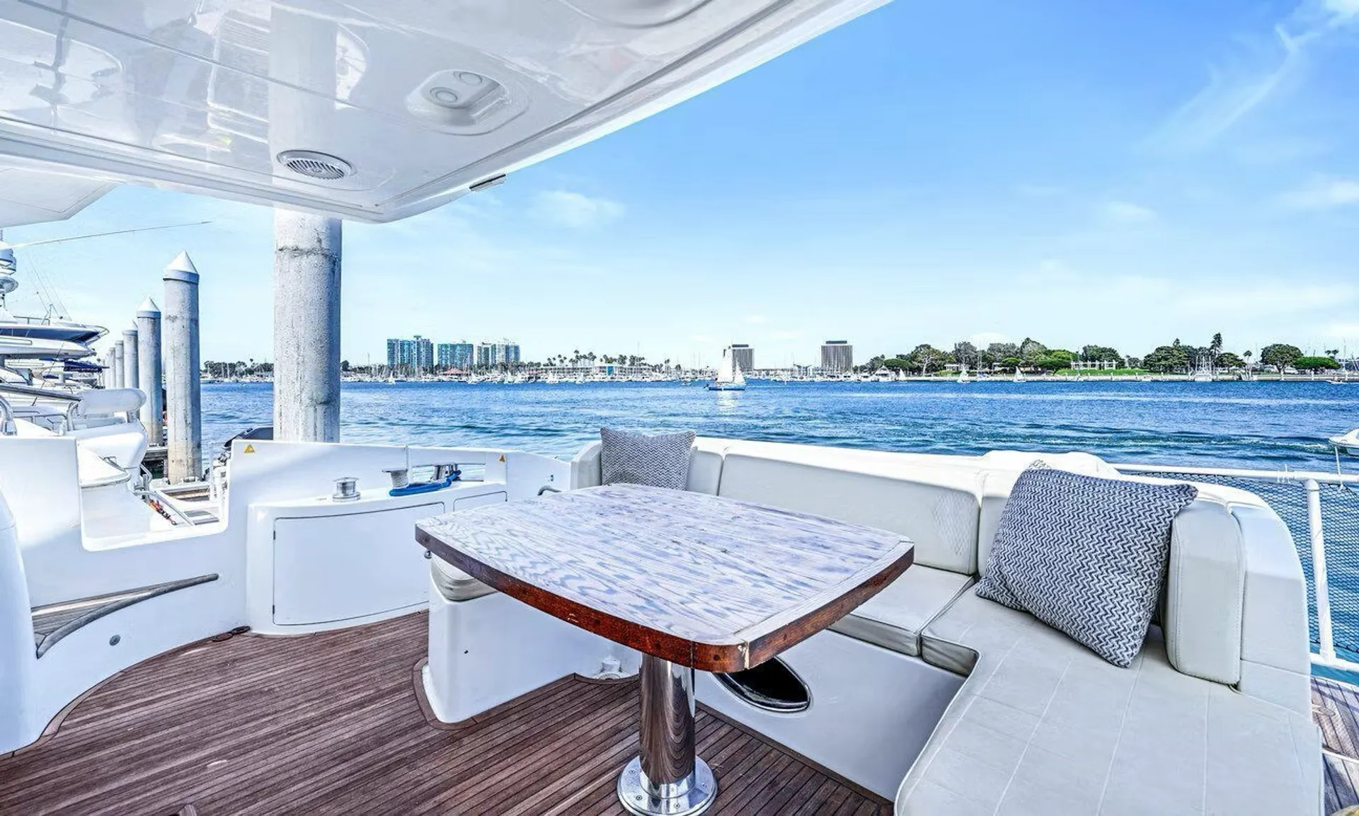Azimut 64 Flybridge in Huntington Beach, CA — photo 9
