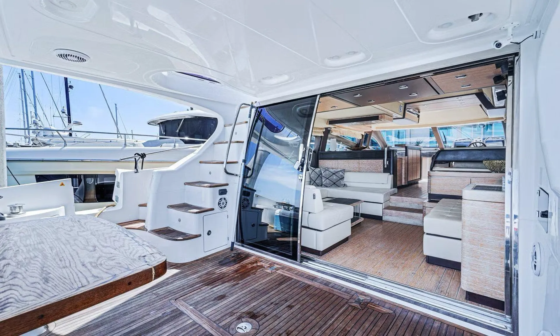 Azimut 64 Flybridge in Huntington Beach, CA — photo 10