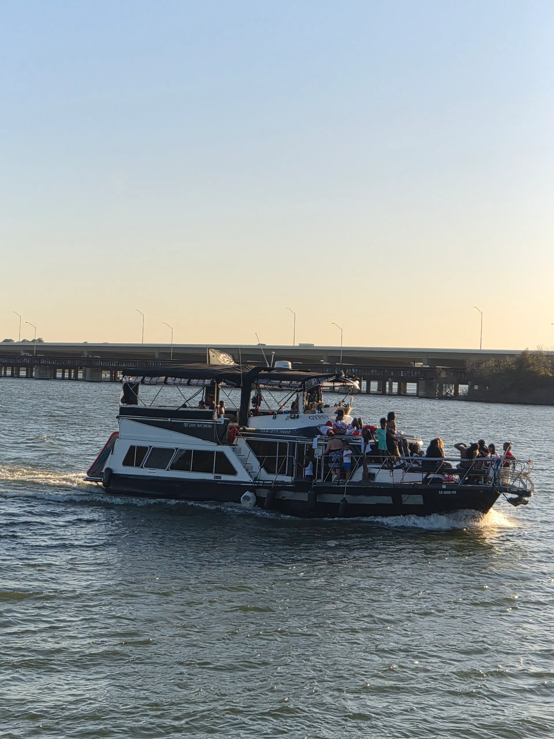 Bluewater Yachts 623 S1 SEDAN in Hickory Creek, TX — photo 8