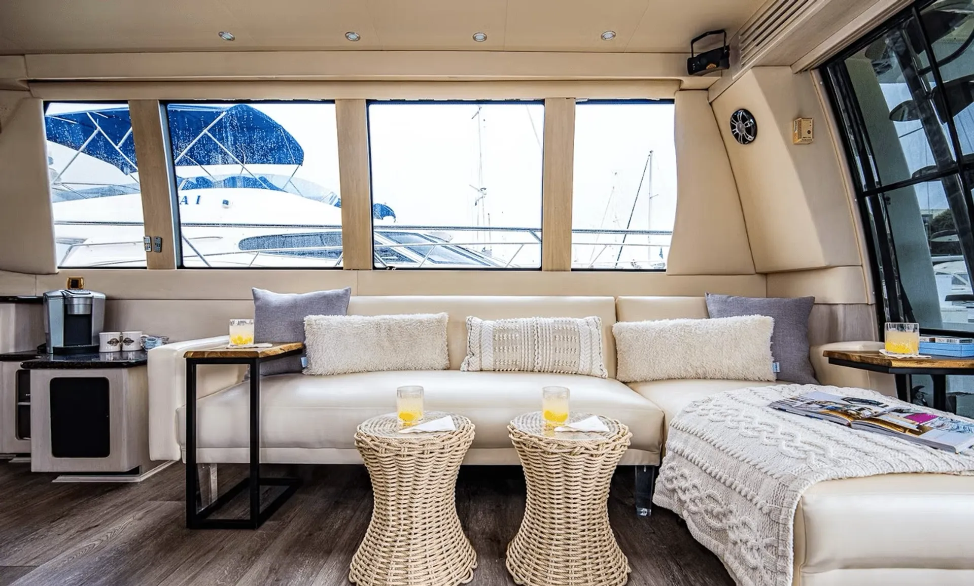 Carver Yachts 60' in Huntington Beach, CA — photo 7