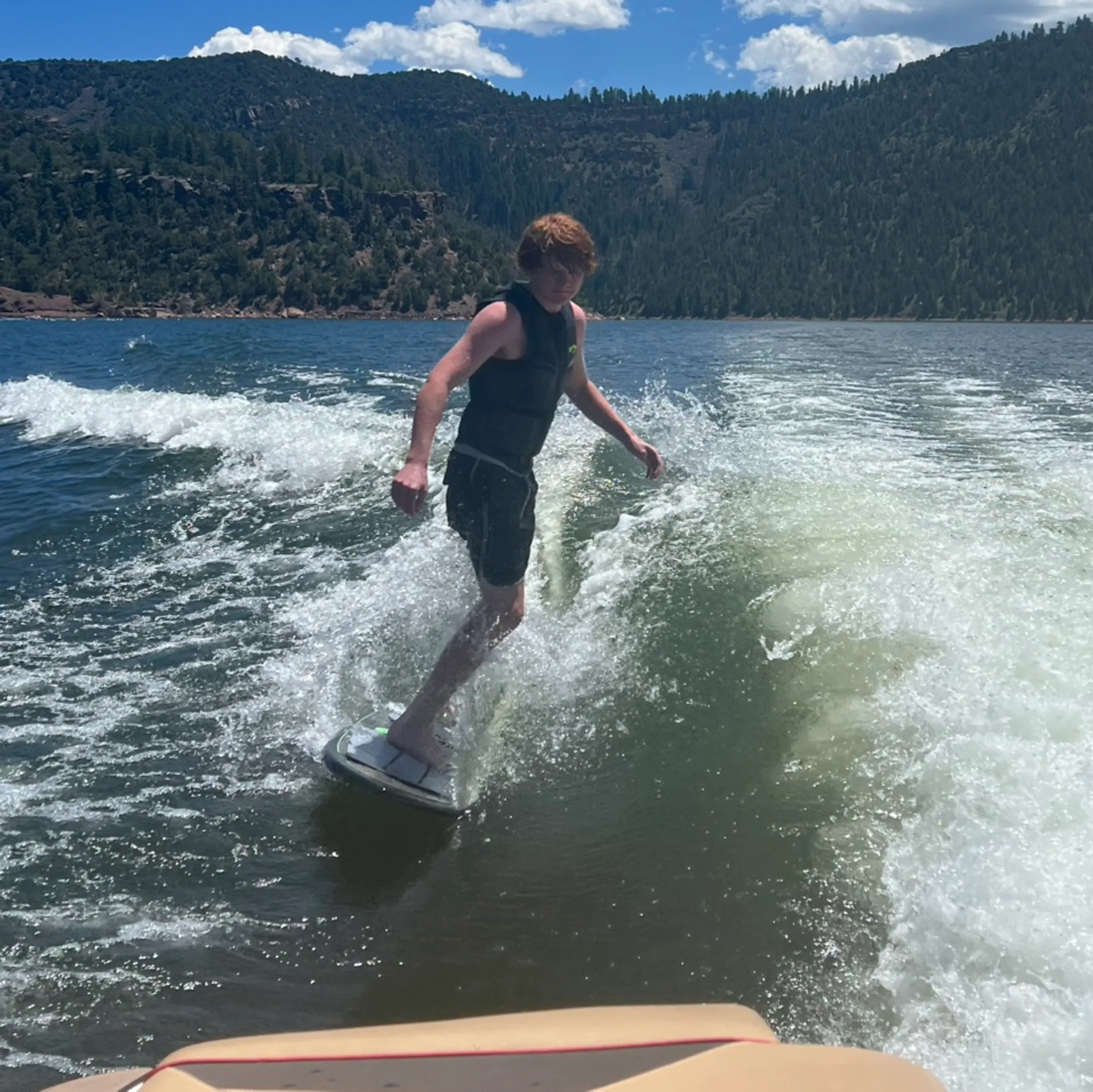 Moomba Makai 24' Fully Loaded Wakesurf Boat | Daily/Weekly 