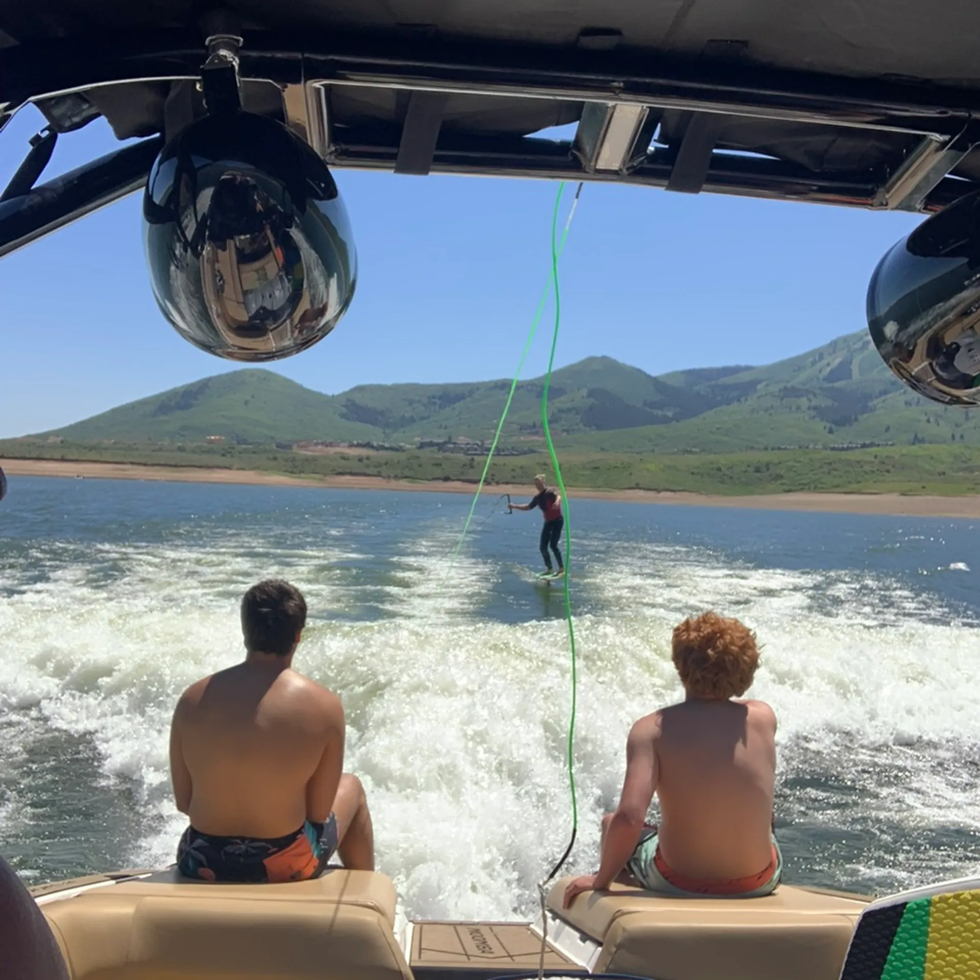 Moomba Makai 24' Fully Loaded Wakesurf Boat | Daily/Weekly 