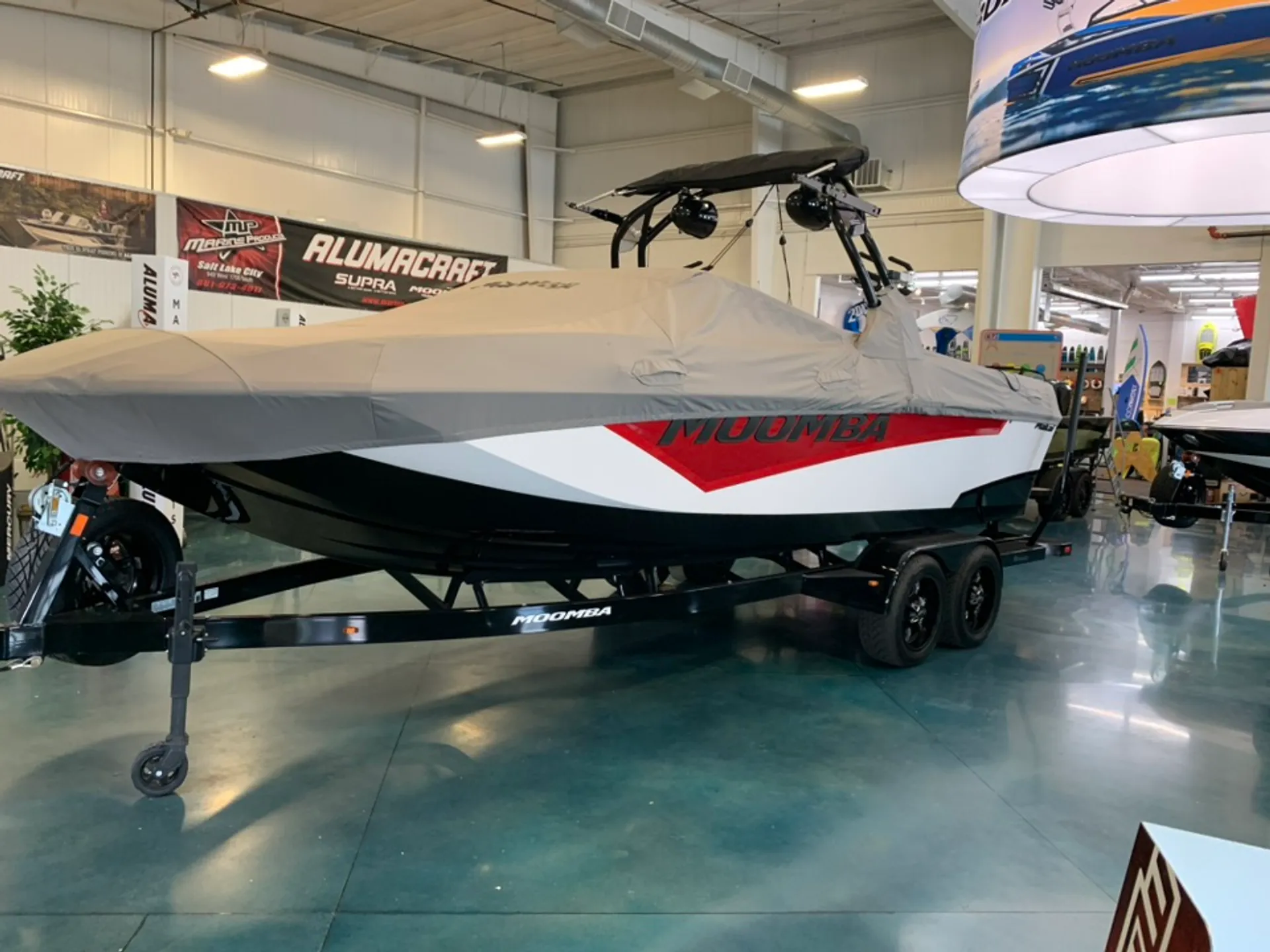 Moomba Makai 24' Fully Loaded Wakesurf Boat | Daily/Weekly 