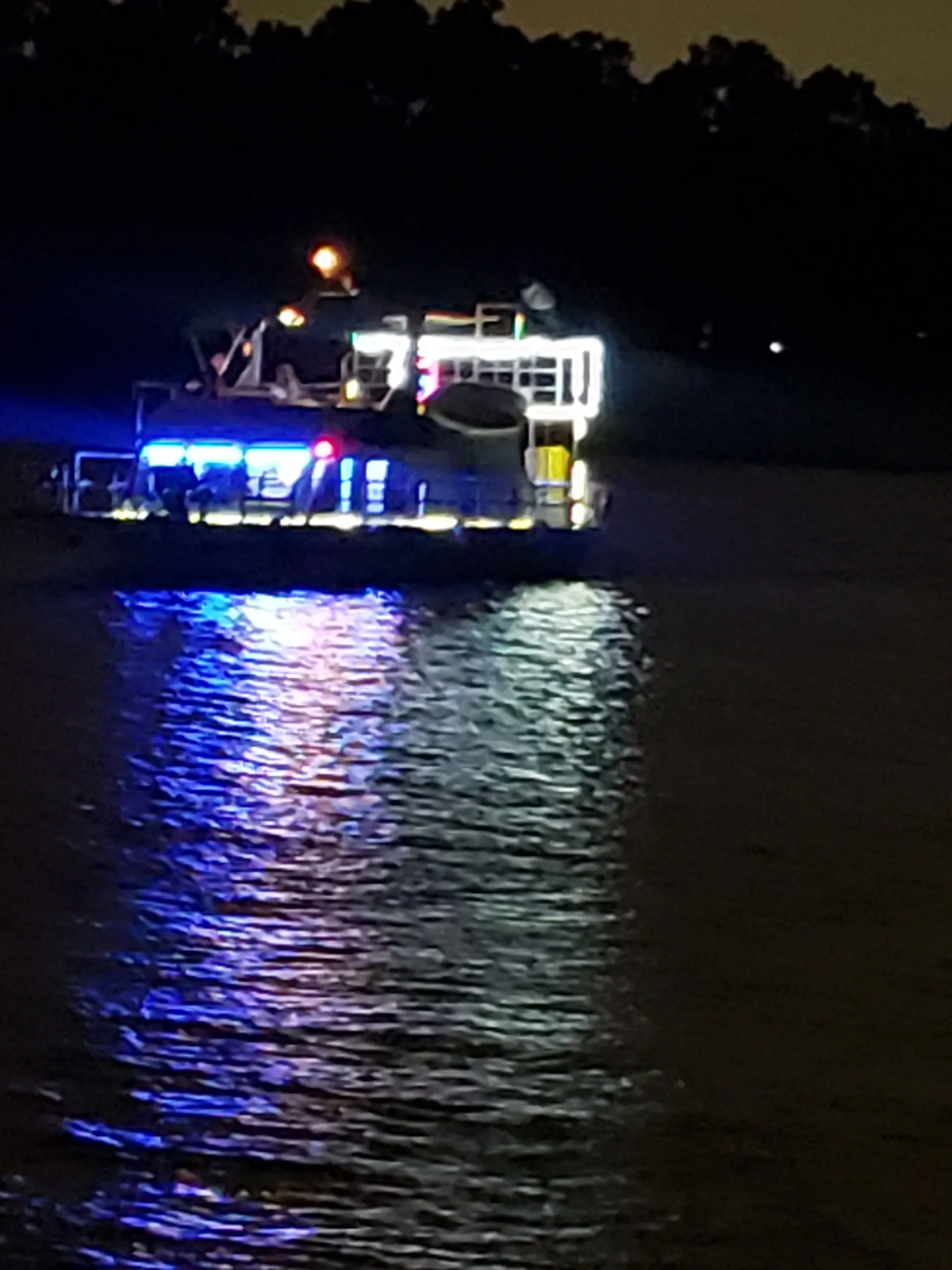 STRANGER DANGER LUXURY PARTY BOAT LAKE LEWISVILLE