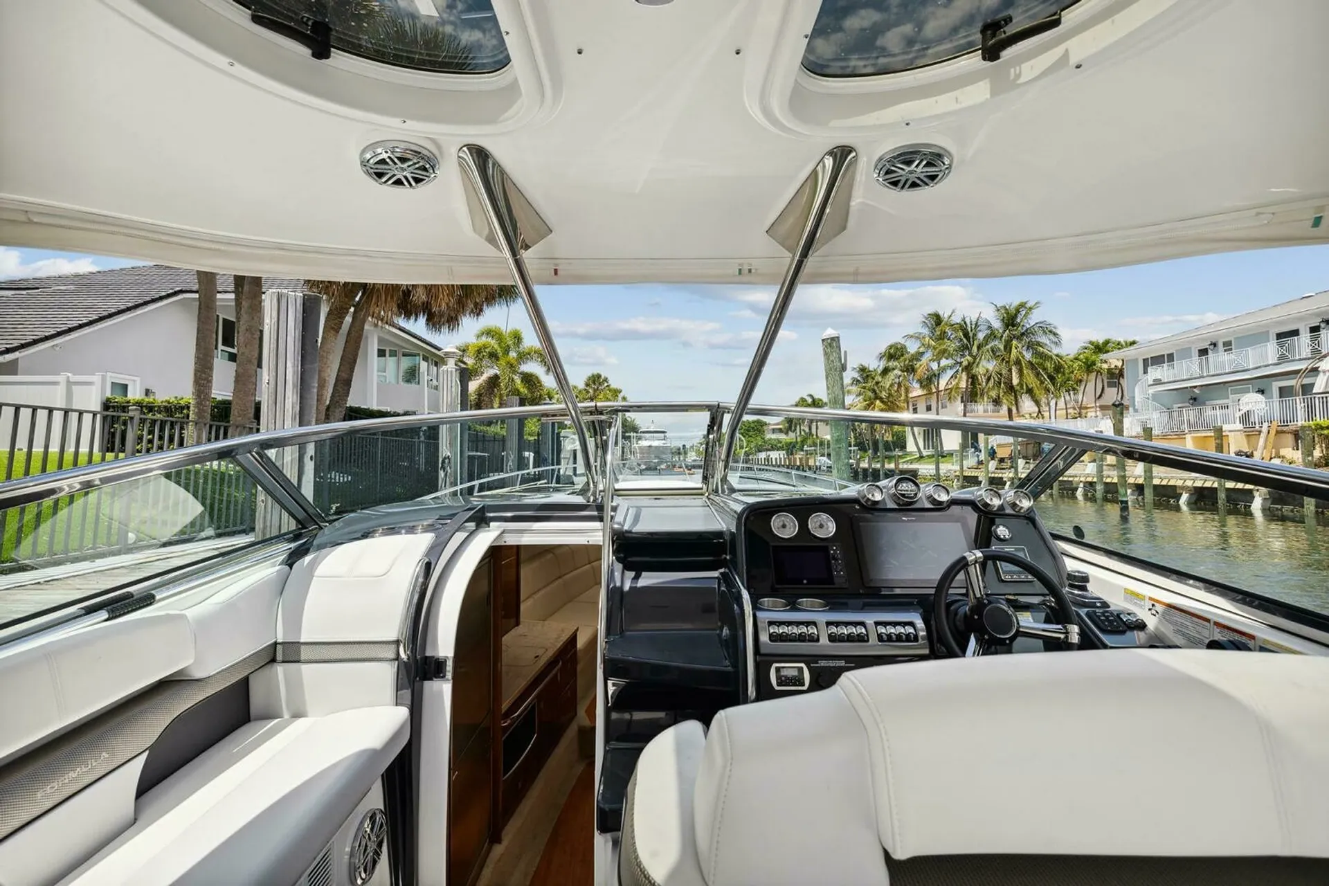     2019 Formula 400 Super Sport | High-Performance Luxury Yacht