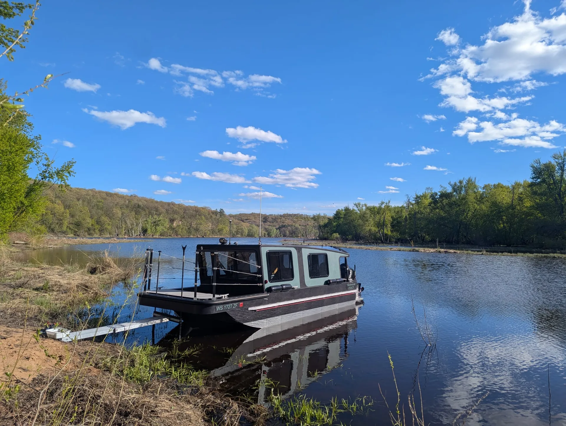 Bunkhouse Boats Bunkhouse 2 in Hudson, WI — photo 2