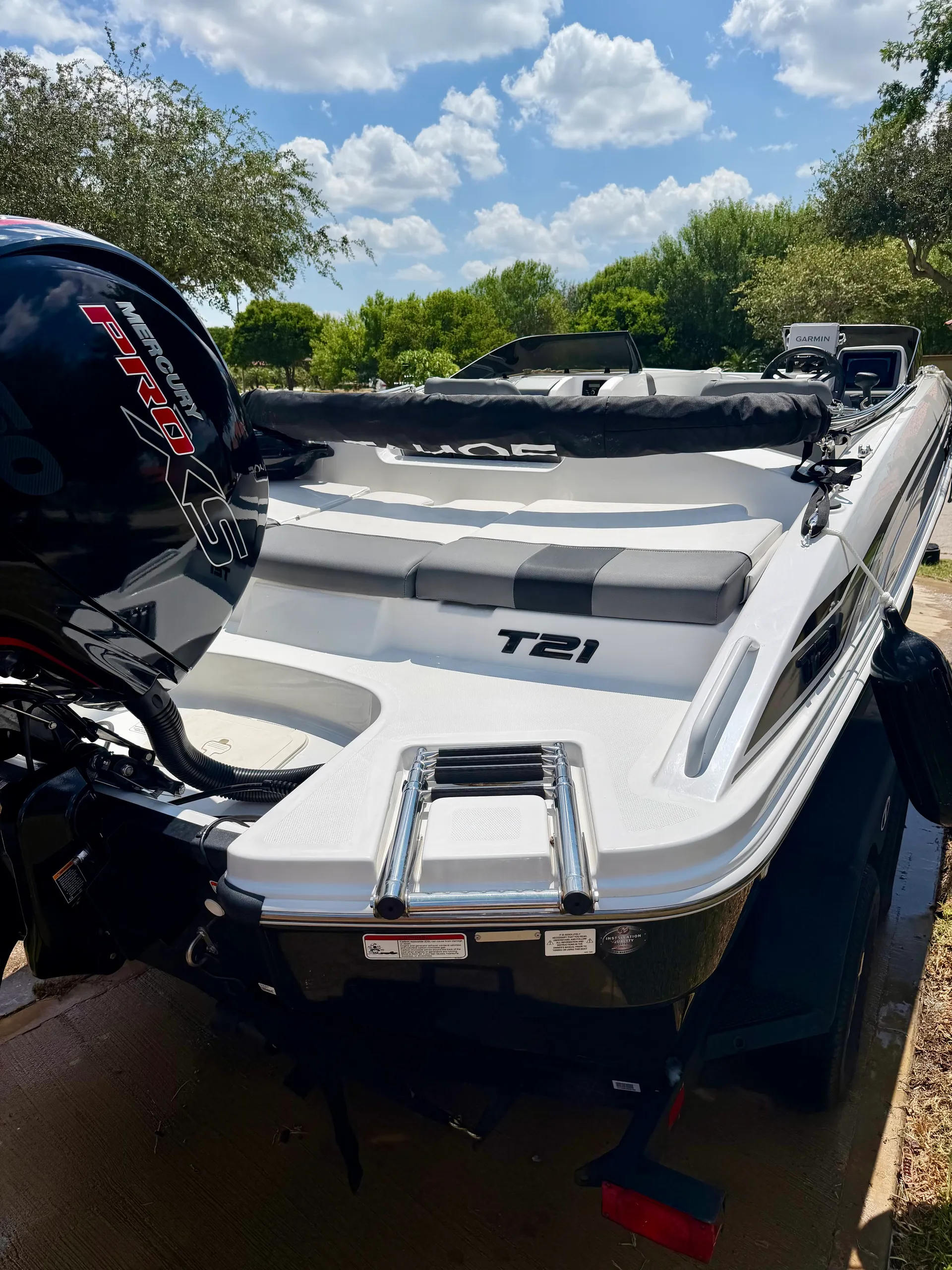 TAHOE BY TRACKER MARINE T21 in South Padre Island, TX — photo 7