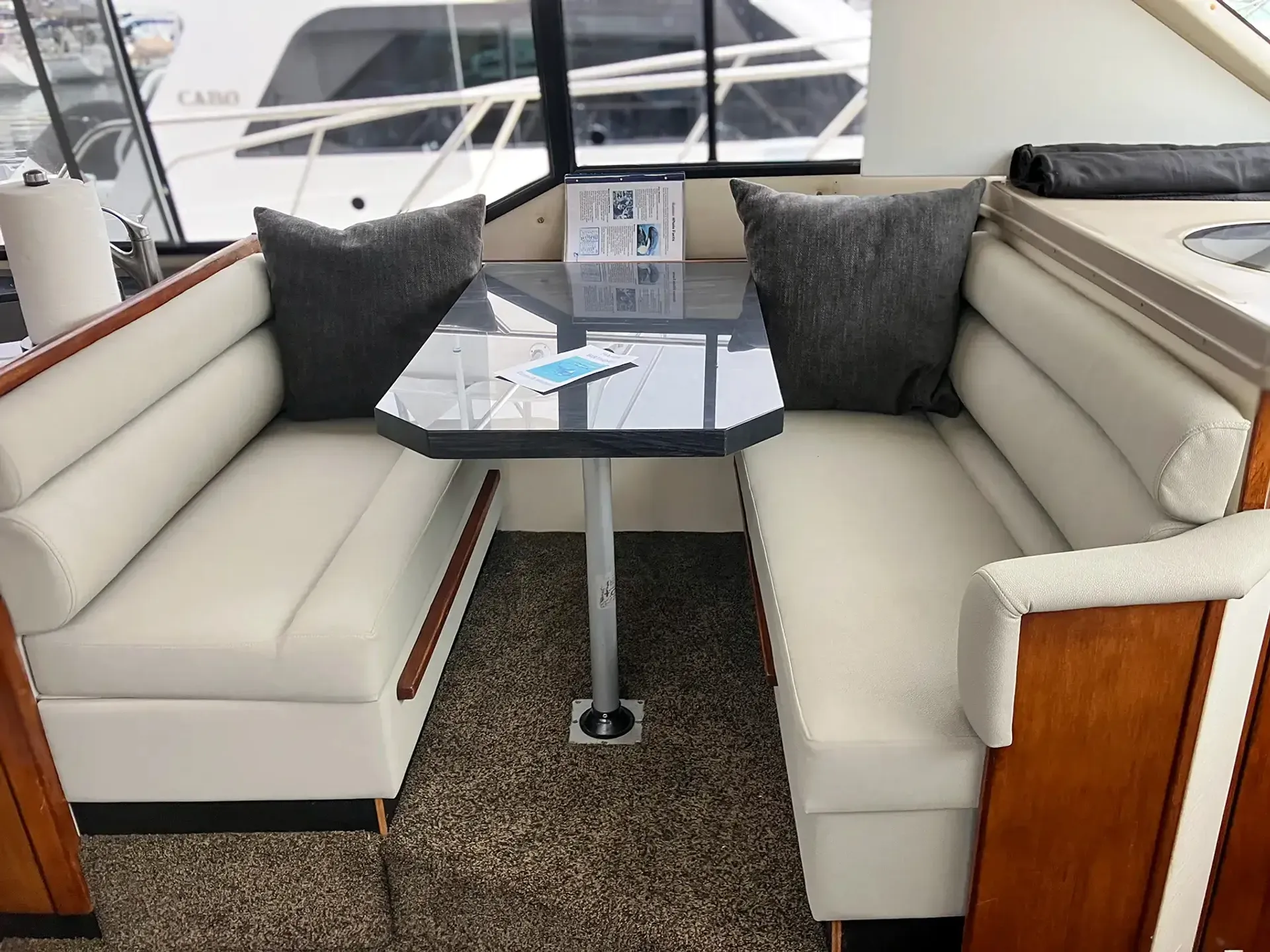 Bayliner 3788 Command Bridge MY in Dana Point, CA — photo 6
