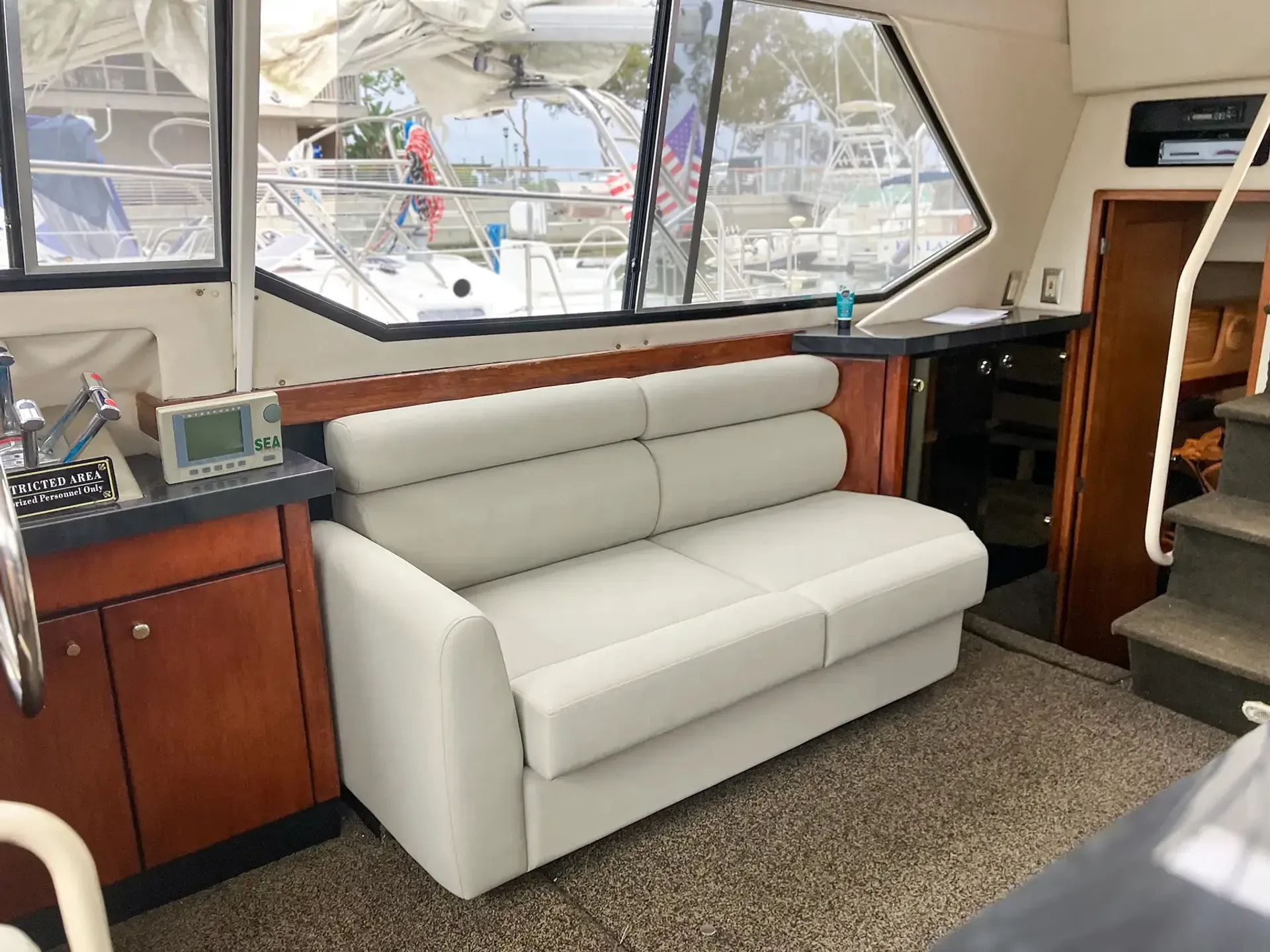 Bayliner 3788 Command Bridge MY in Dana Point, CA — photo 7
