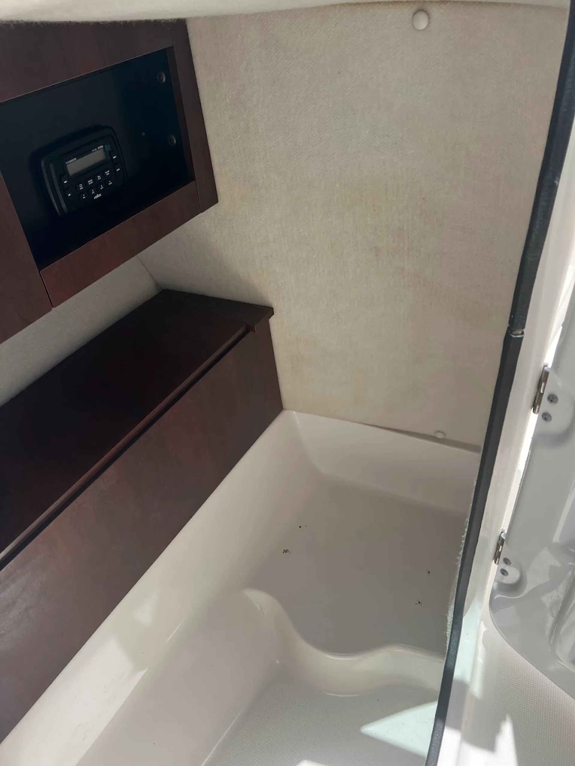 Serene Coastal Escape — Comfortable River &amp; Intracoastal Day Cruiser