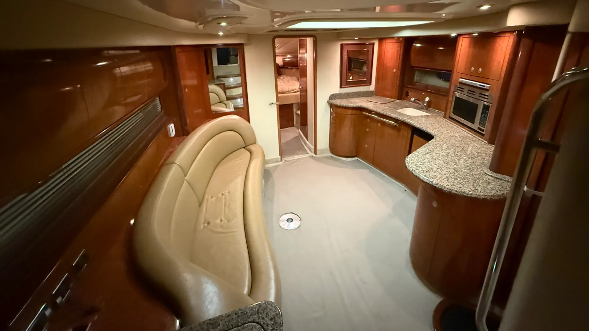 Sea Ray Sundancer 420 in Sunrise Beach, MO — photo 7