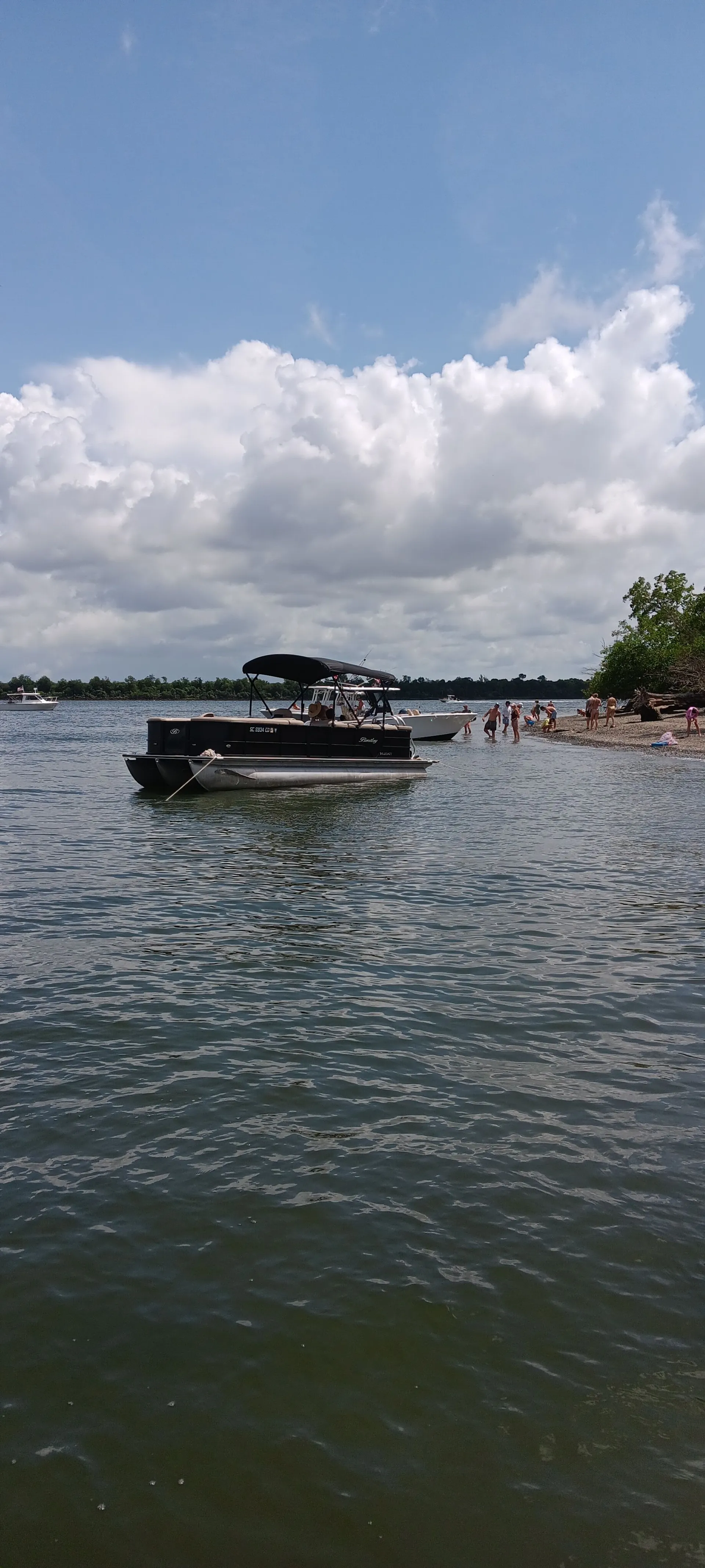  BEAUTIFUL Tritoon Party Boat 
