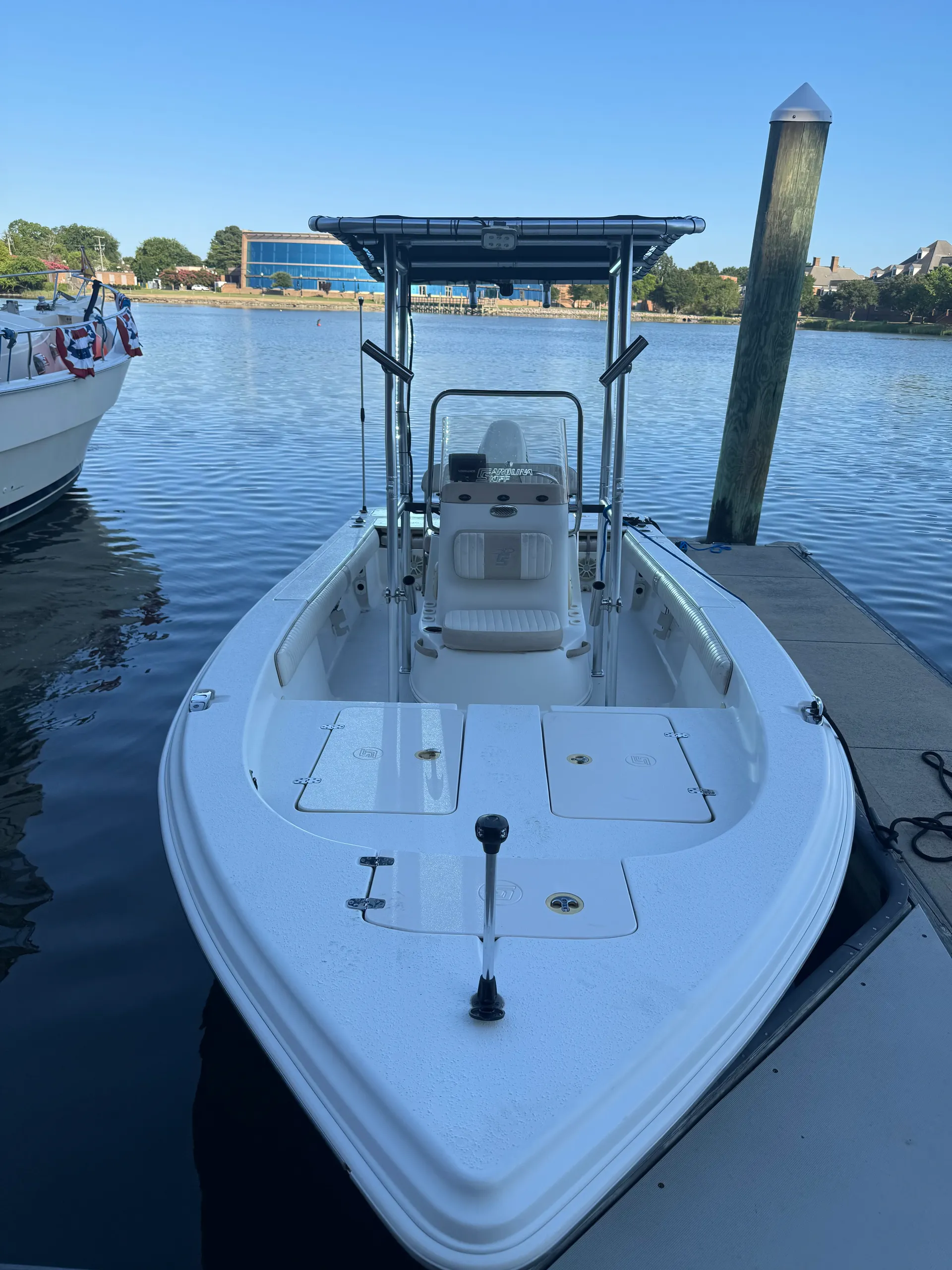 SEA CHASER BY CAROLINA SKIFF 210LX BAY RUNNER in Gloucester Point, VA — photo 3