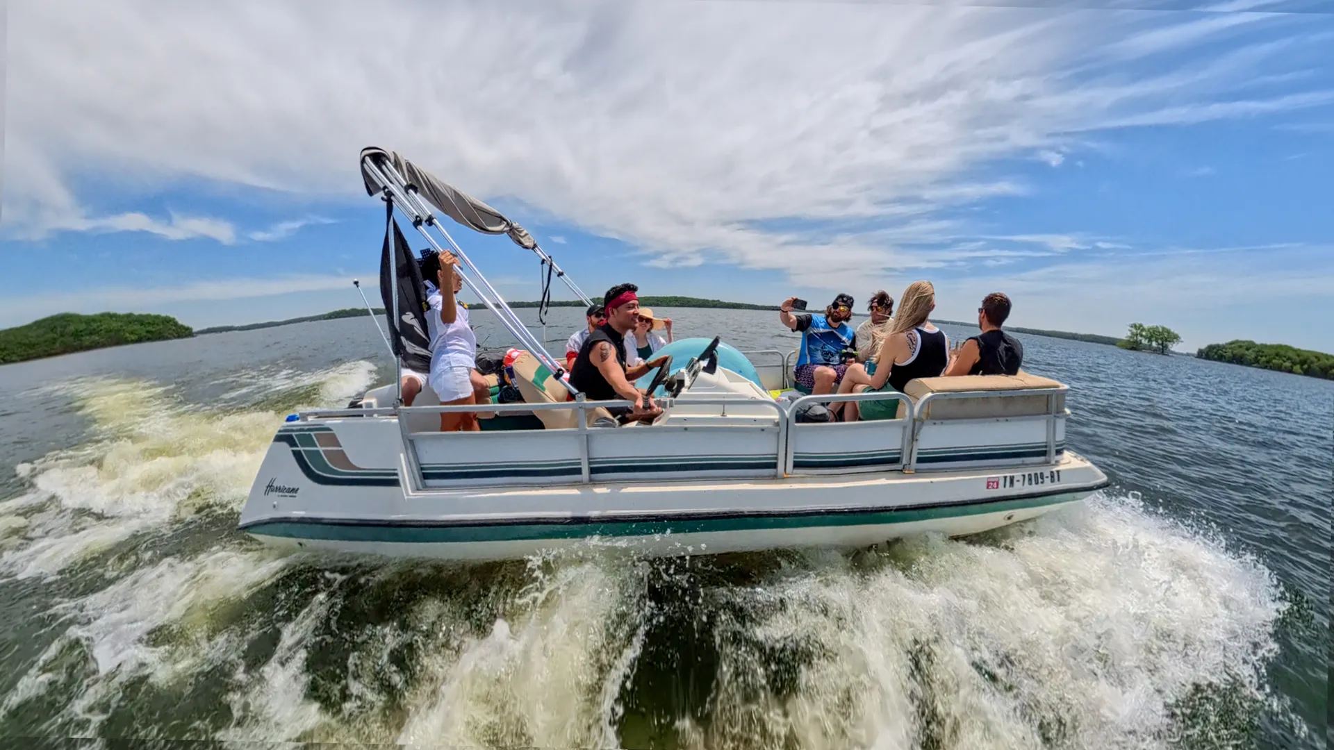 HURRICANE BOATS FD 246 FUN DECK in Nashville, TN