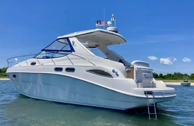 Rent a SEALINE BOATS express cruiser in Jersey City, NJ near me