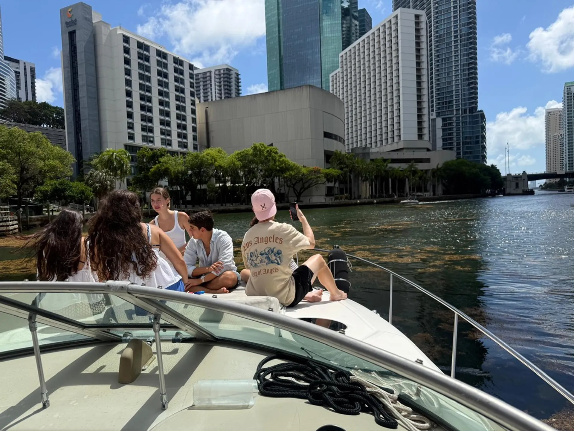 Sea Ray Sundancer 38ft Luxury Yacht – Miami