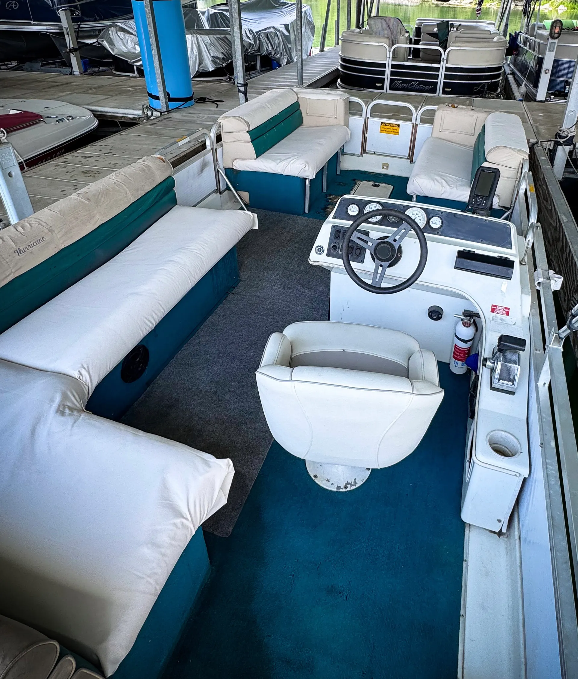 HURRICANE BOATS FD 246 FUN DECK in Nashville, TN — photo 6