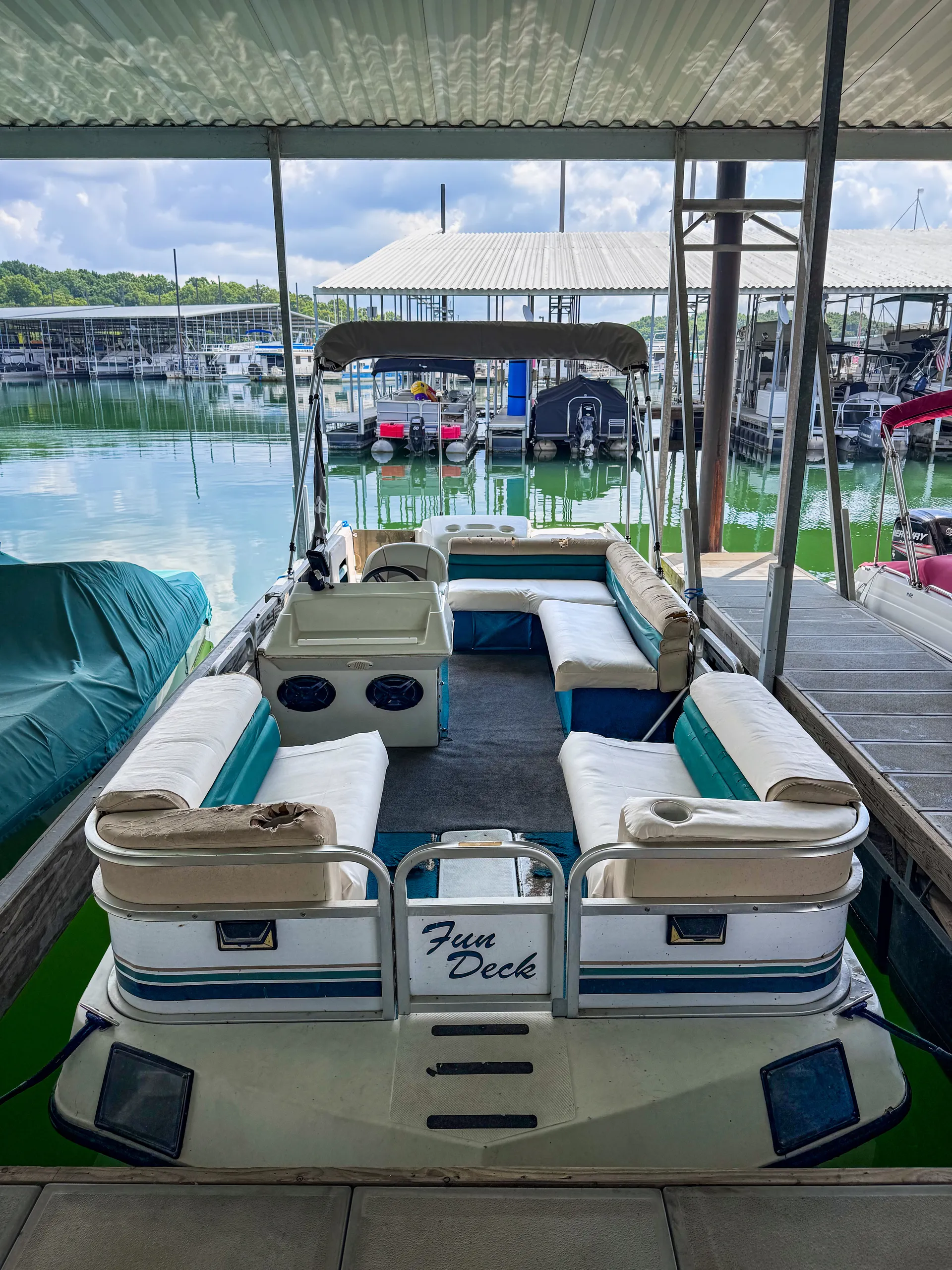 HURRICANE BOATS FD 246 FUN DECK in Nashville, TN — photo 9