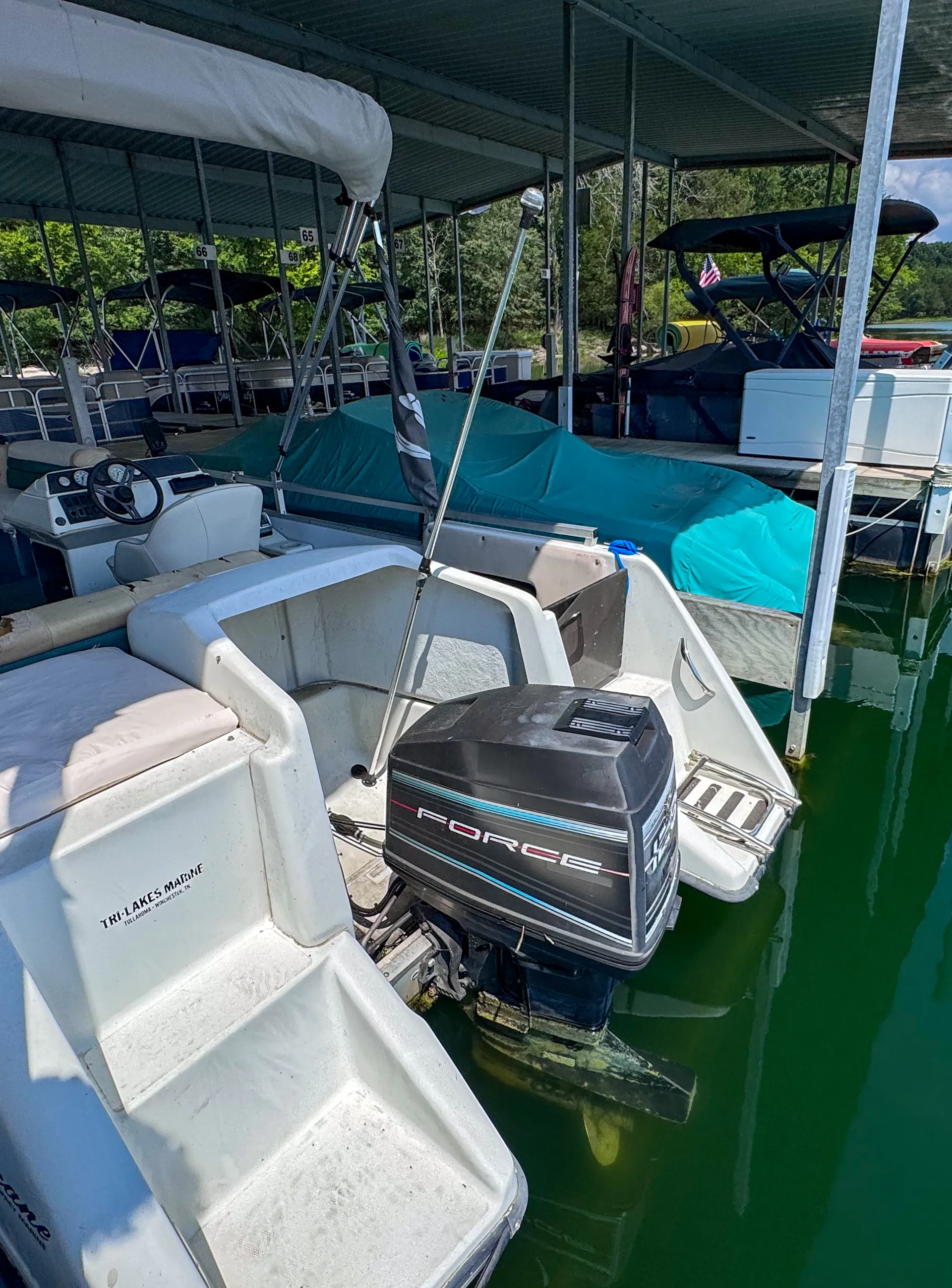 HURRICANE BOATS FD 246 FUN DECK in Nashville, TN — photo 8