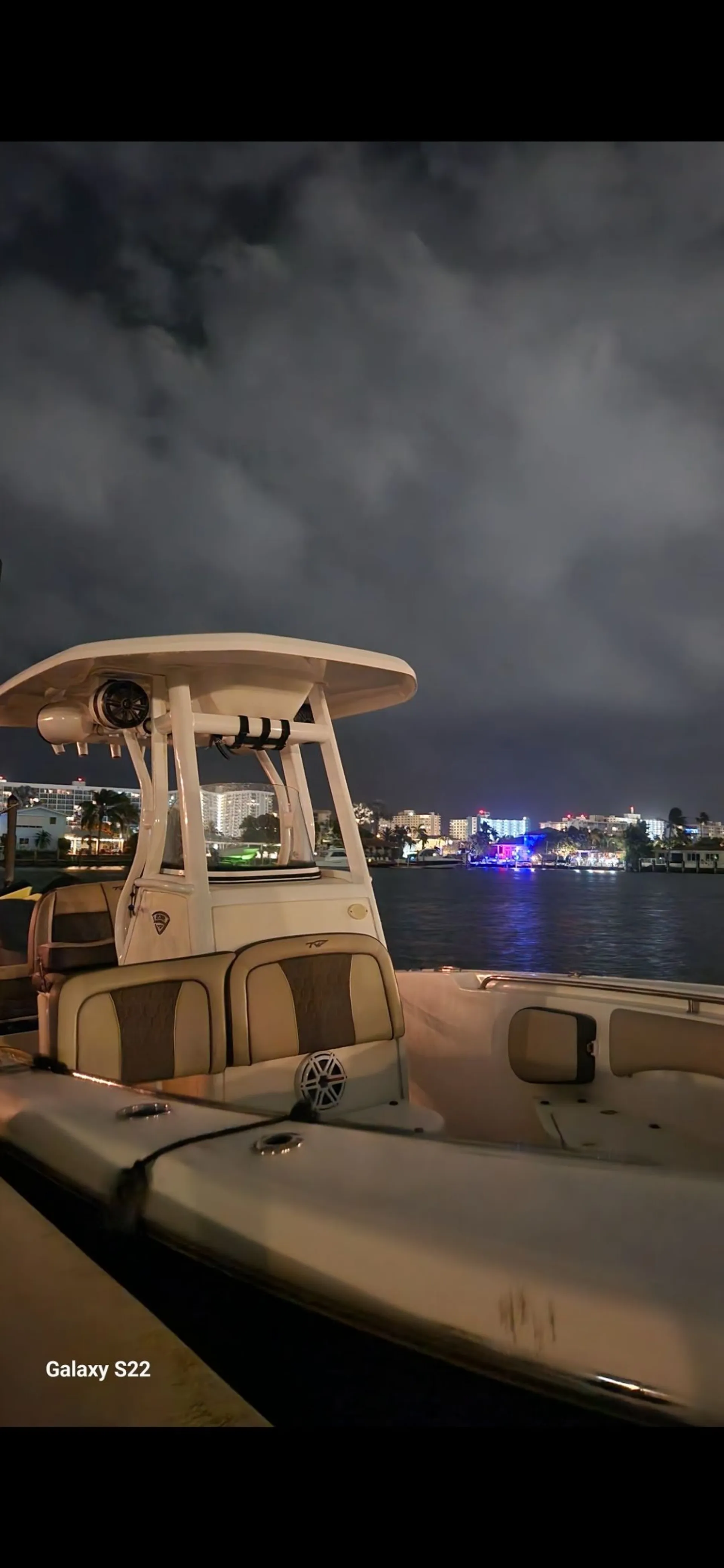 TIDEWATER BOATS 230 LXF W/250HP in Fort Pierce, FL — photo 10