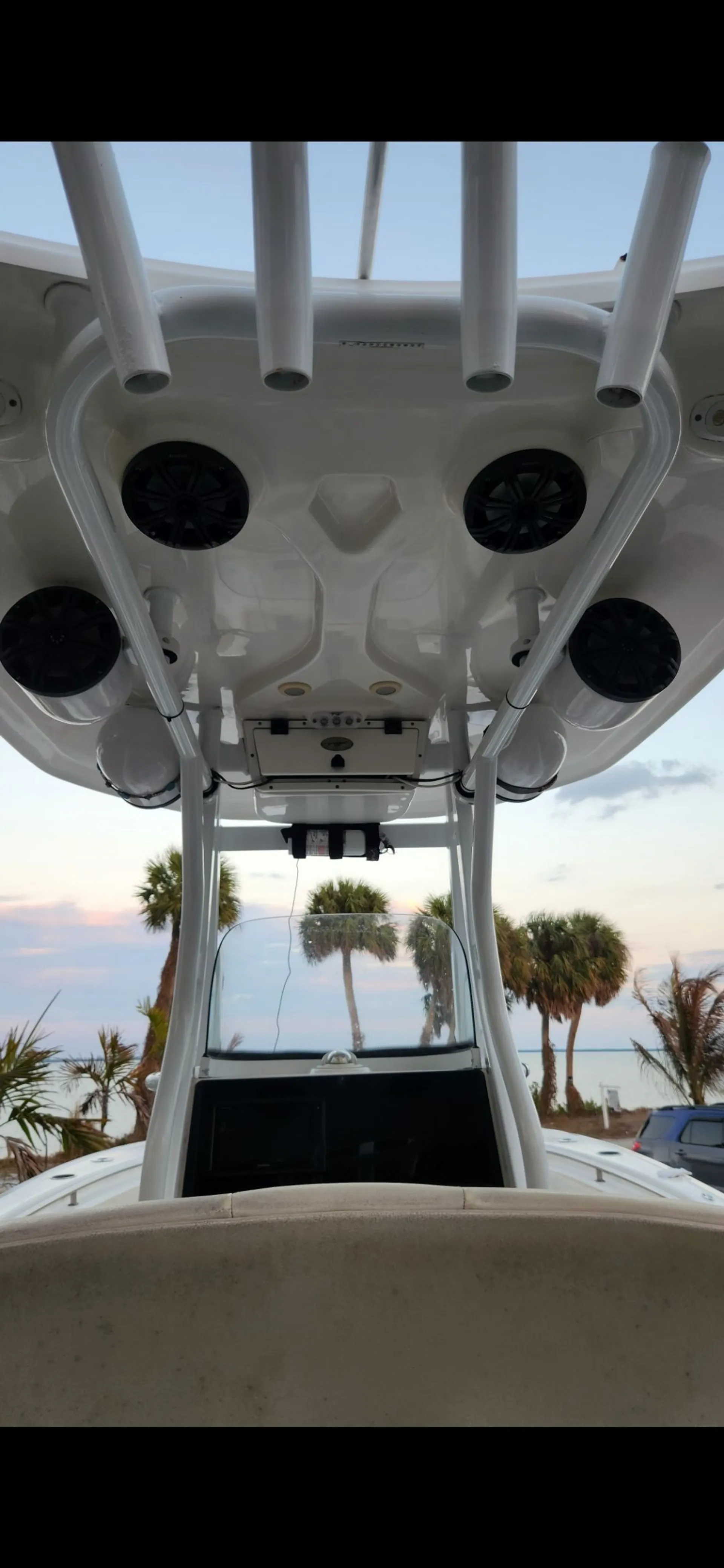 Beautiful Tidewater 232 LXF in Fort Pierce w/ Garmin + JL audio