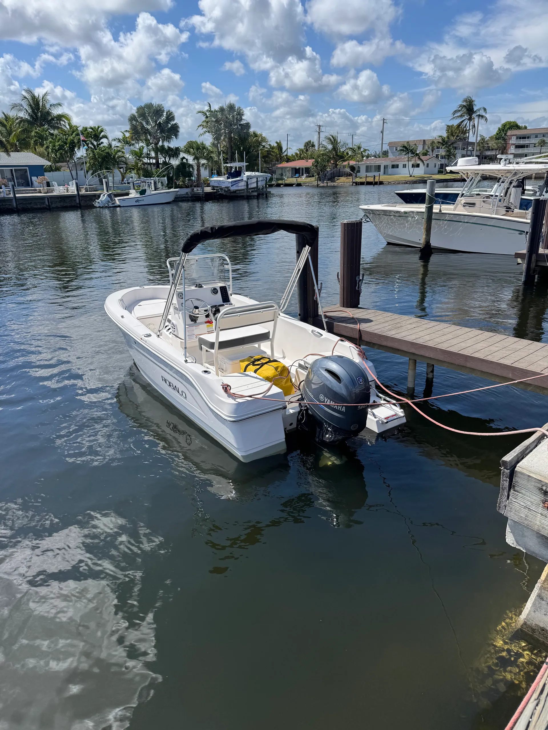 Nimble 16' Robalo Center Console — Perfect for Cruising & Snorkeling