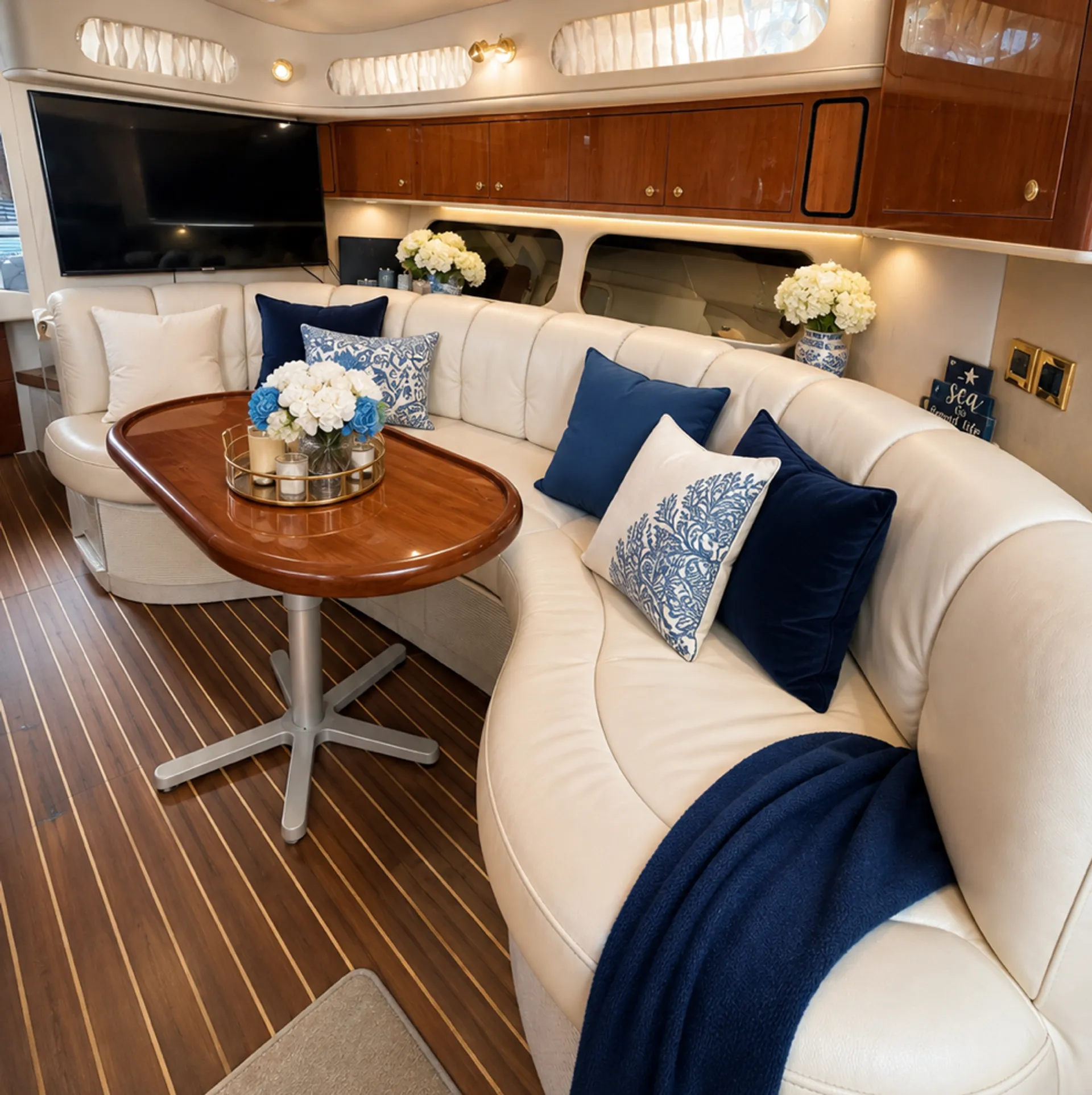 Sea Ray Boats Sundancer in Miami, FL — photo 5