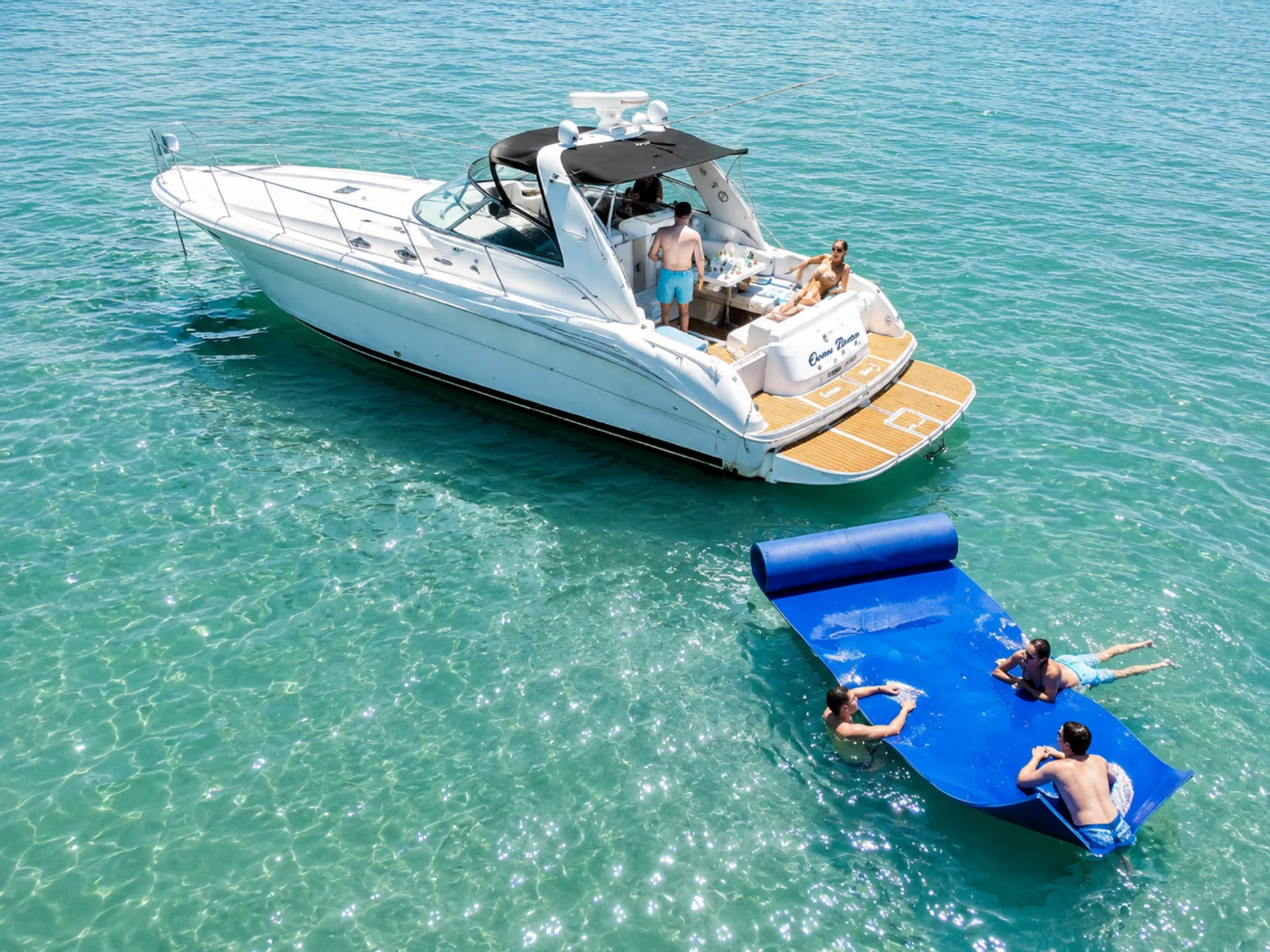 Sea Ray Boats Sundancer in Miami, FL — photo 2