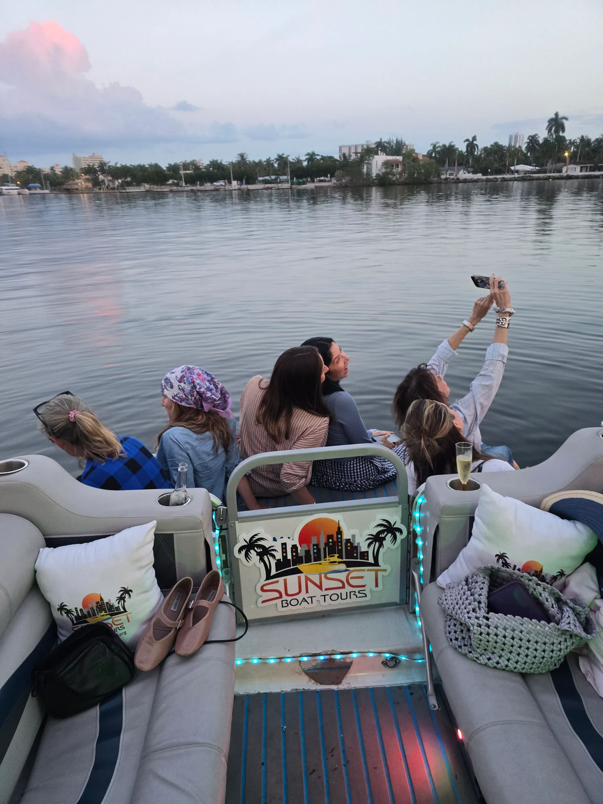 Sandbar Social — 26ft Fun Deck Party Boat