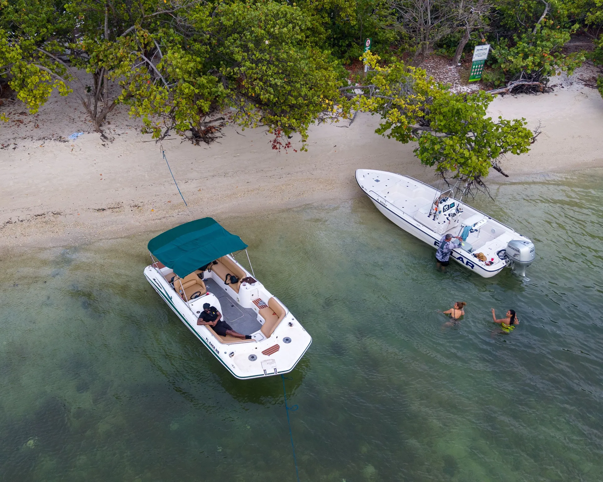 Sandbar Social — 26ft Fun Deck Party Boat