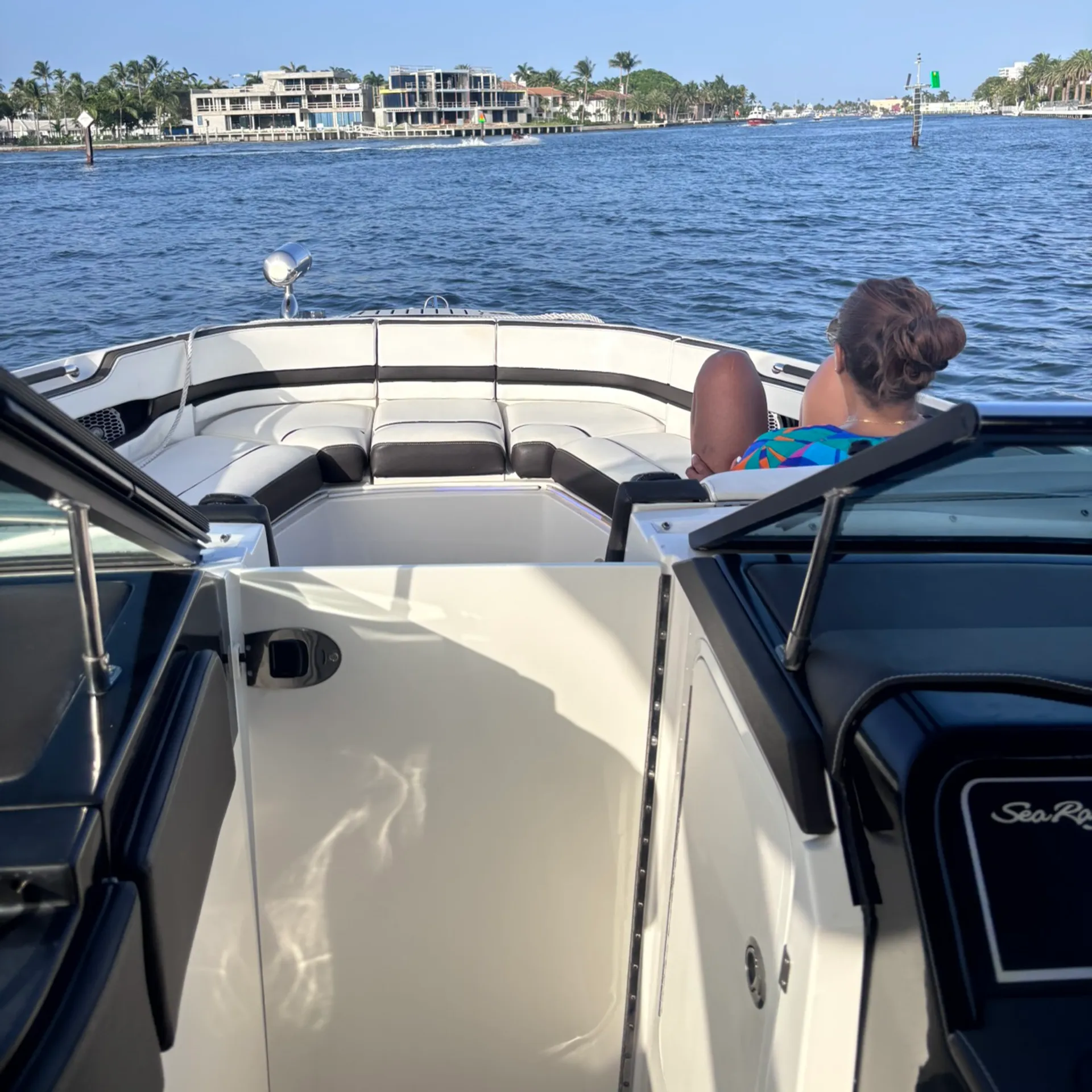 SEA RAY BOATS 300 SLX in Fort Lauderdale, FL — photo 6