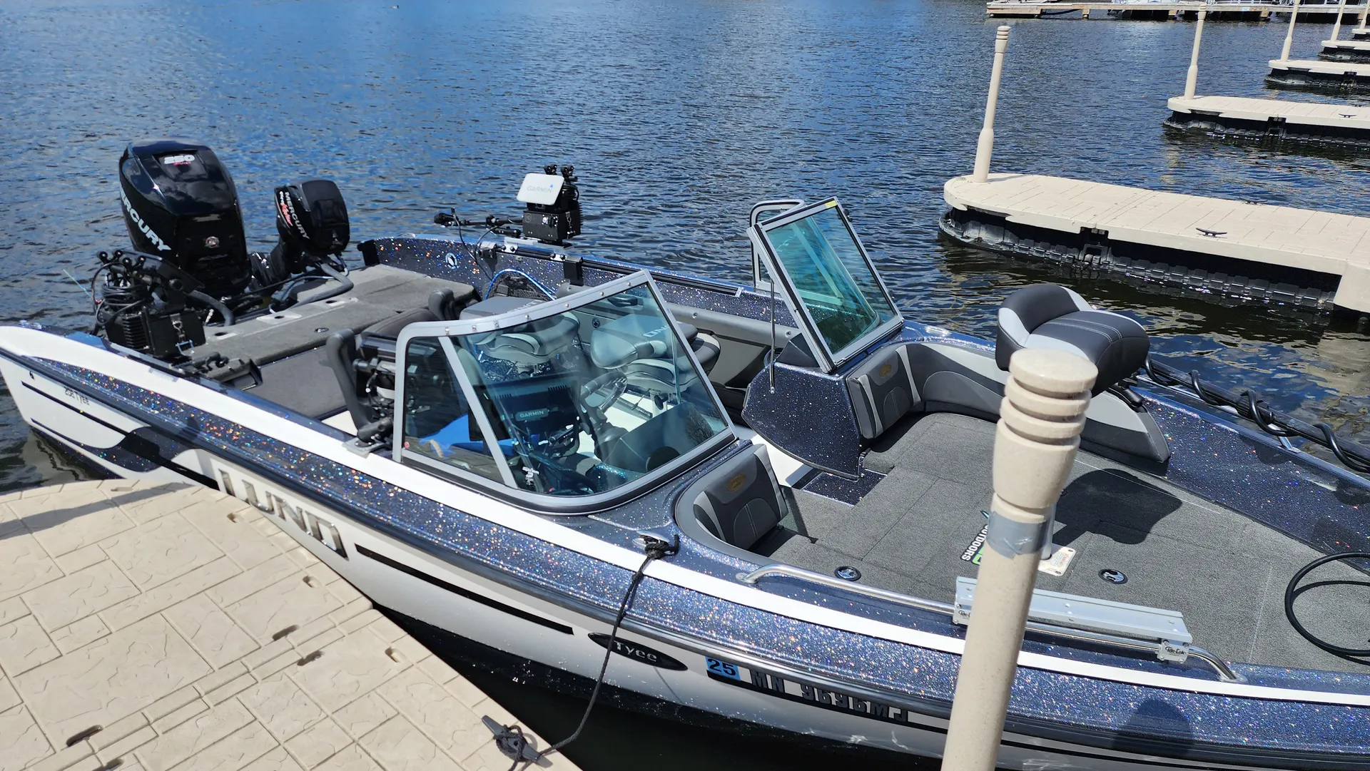 LUND BOATS 208 TYEE GL W/250HP W/TRLR in Nisswa, MN — photo 2