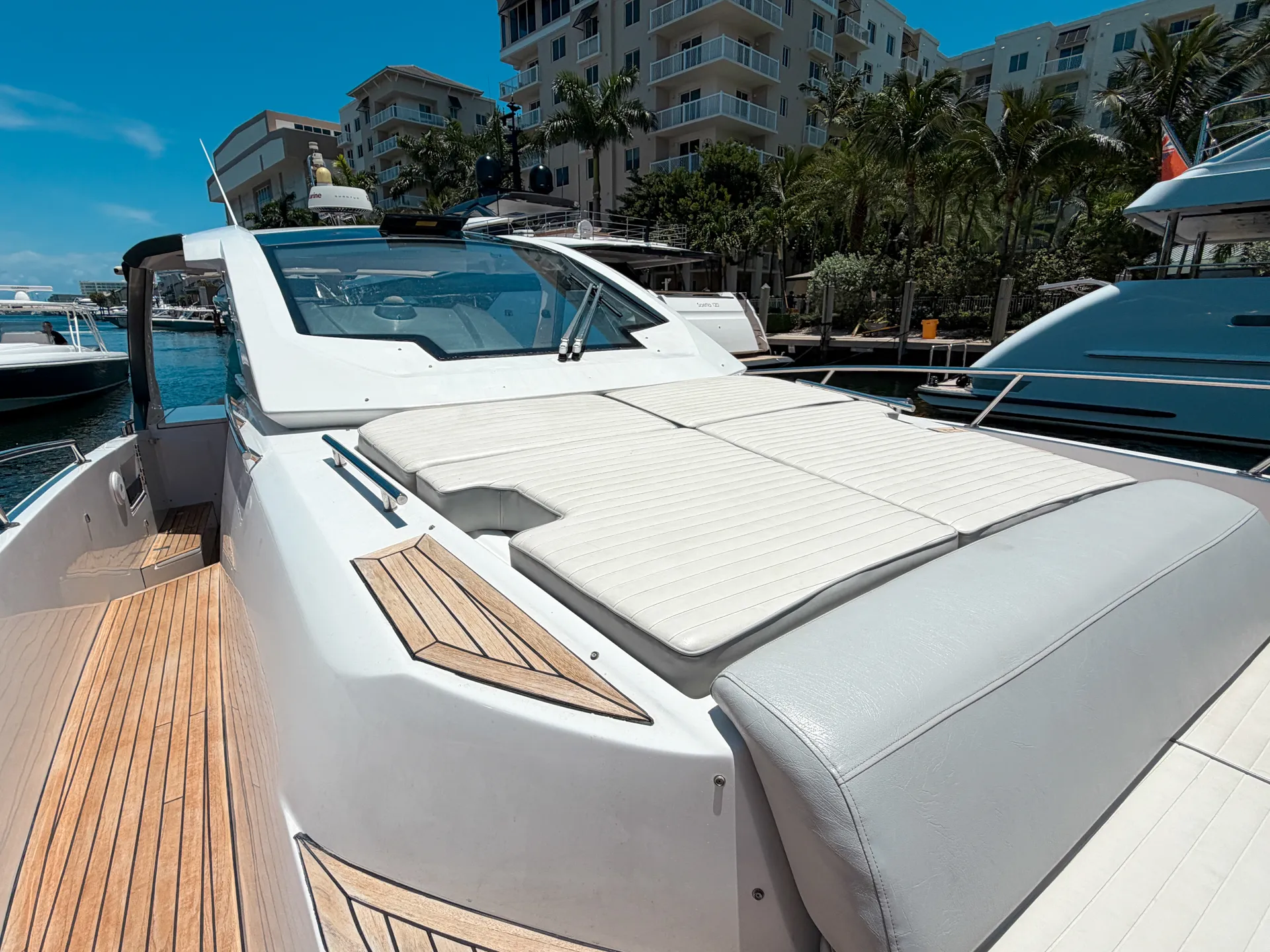 Italian Luxury - Sandbar, Snorkel, and Adventure