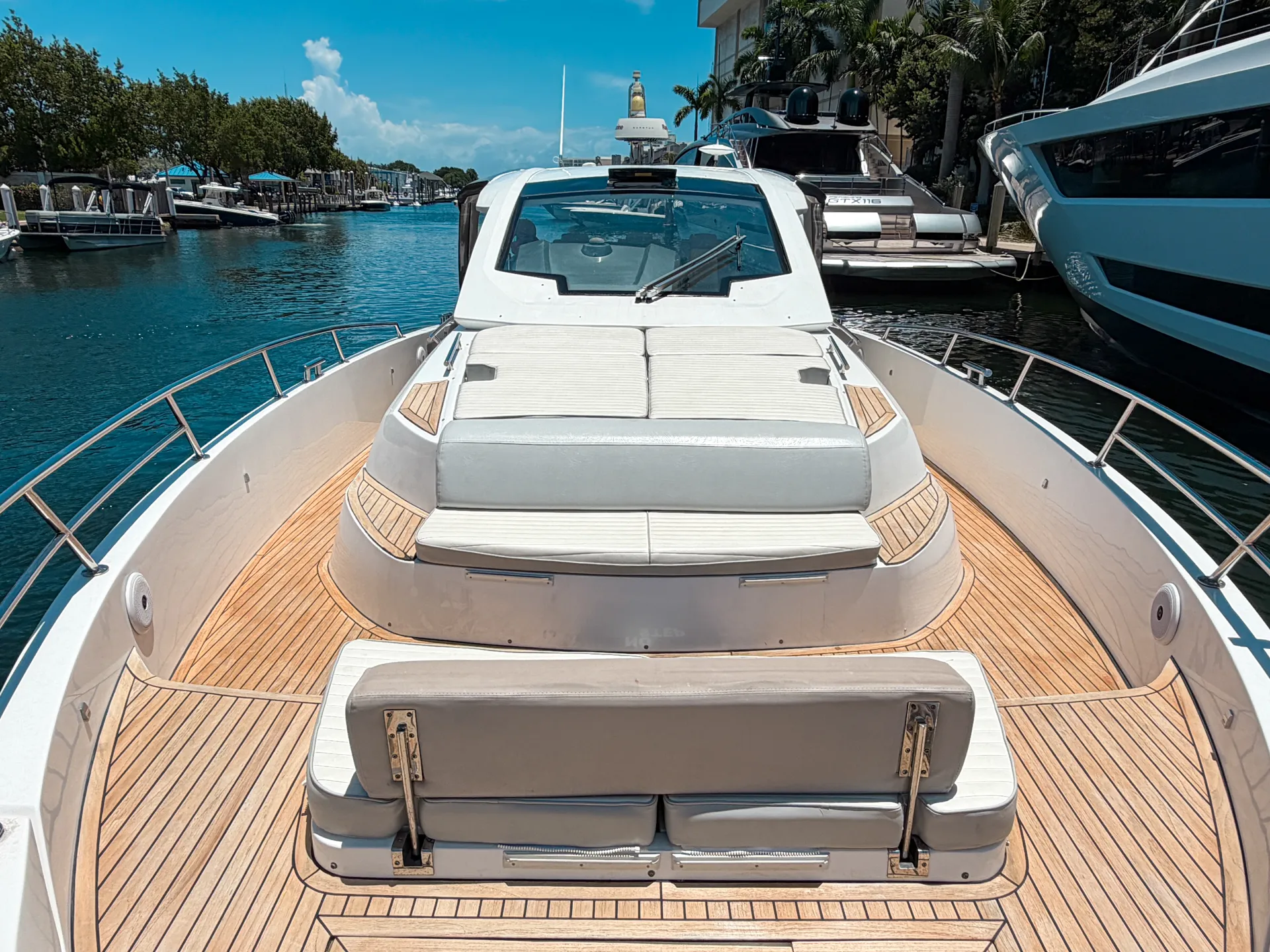 Italian Luxury - Sandbar, Snorkel, and Adventure