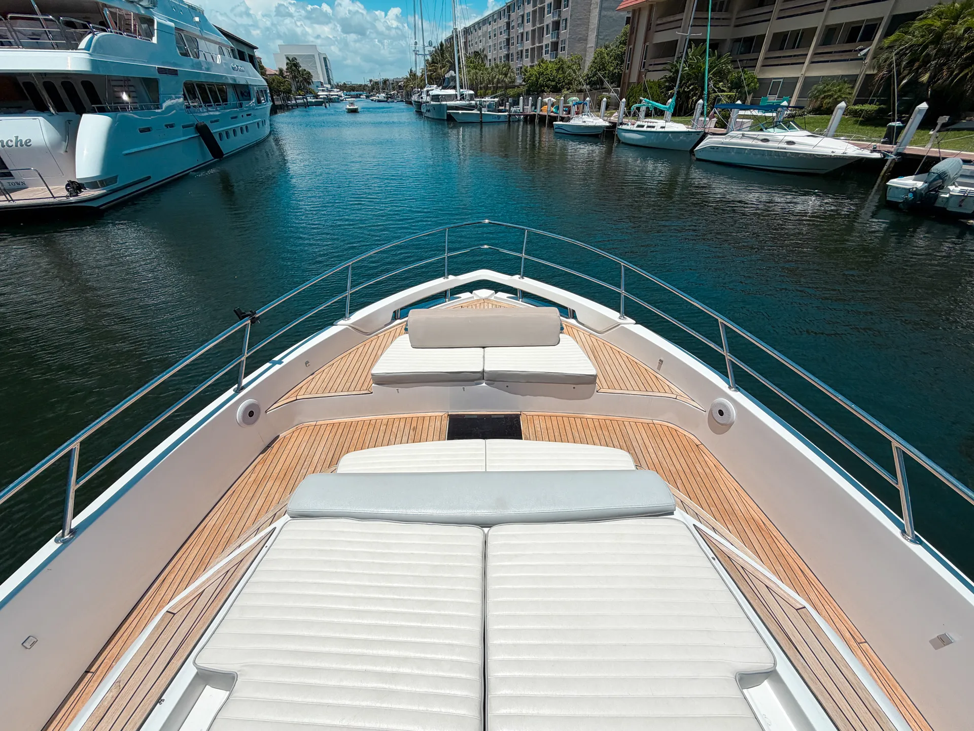 Italian Luxury - Sandbar, Snorkel, and Adventure
