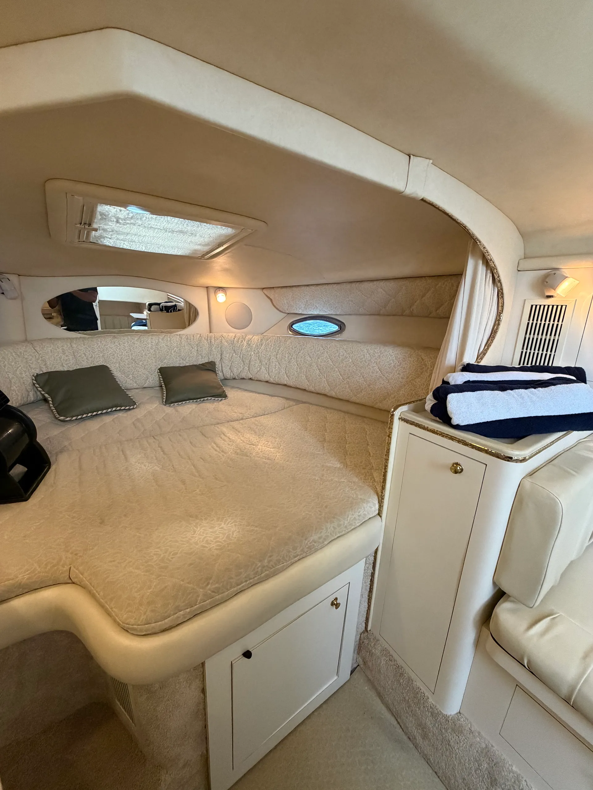 Sea Ray Boats Amberjack 290 in Miami, FL — photo 5